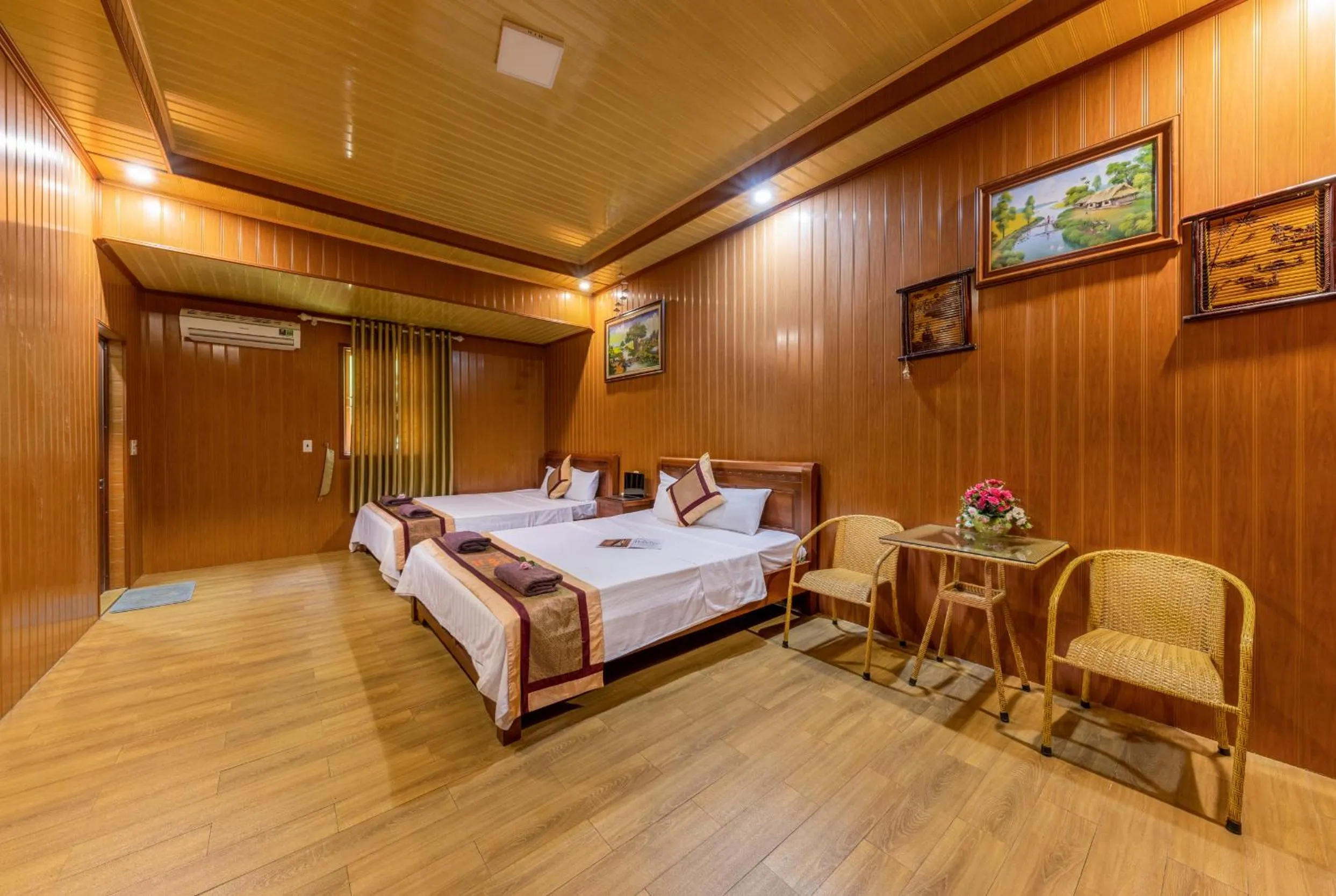 Property building, Bed in Lan Homestay