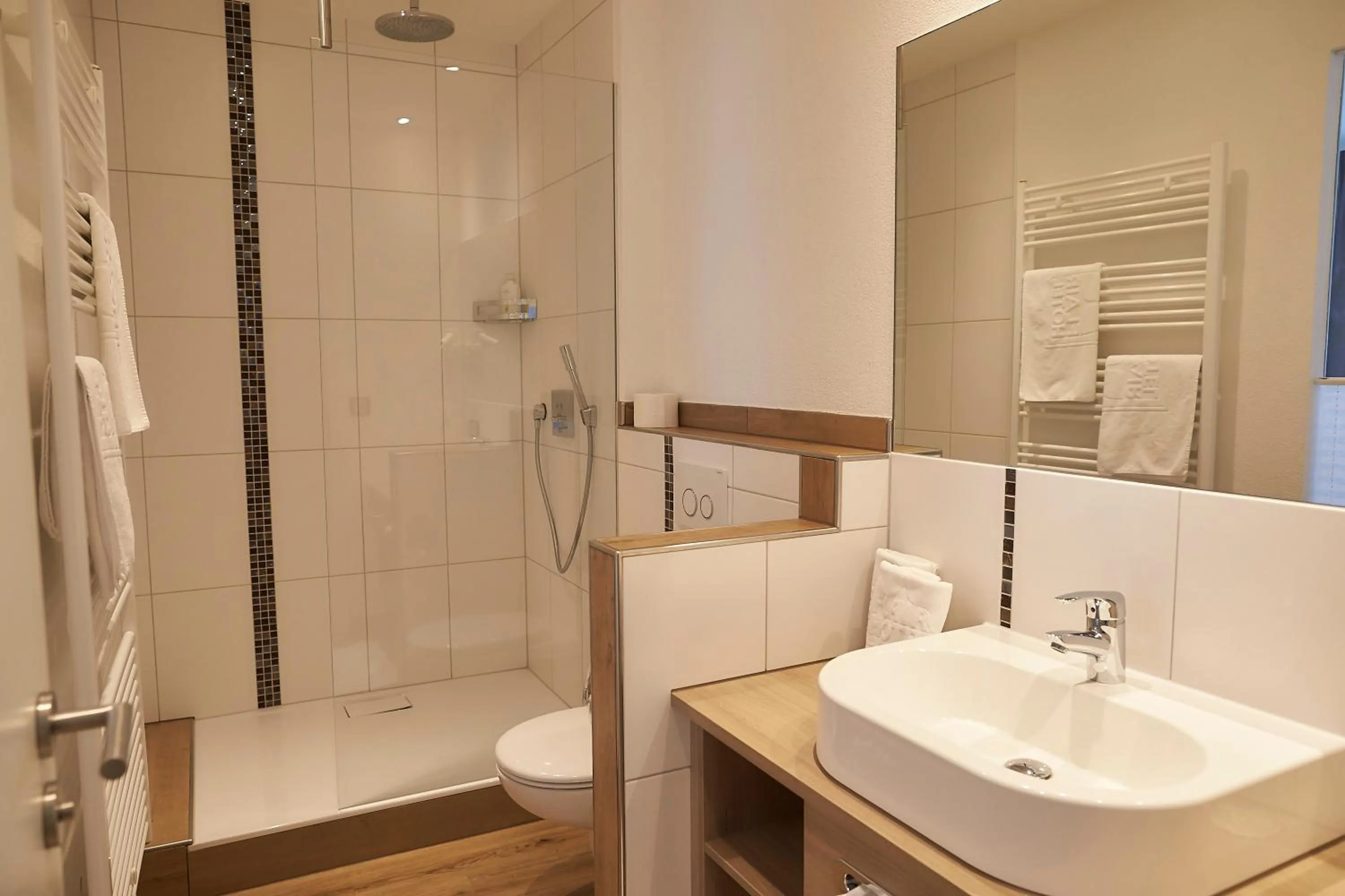 Photo of the whole room in Flair Hotel Grüner Baum