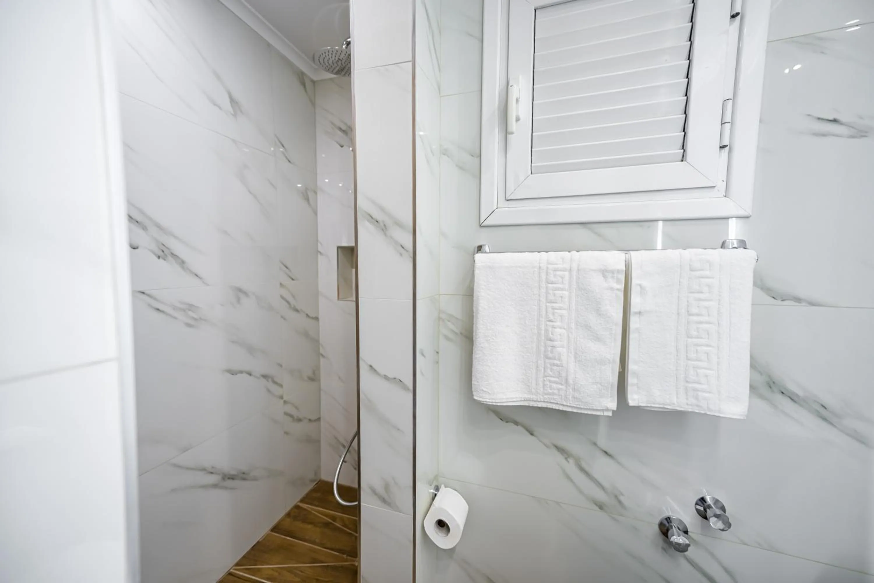 Bathroom in KORINA APART HOTEL KAVOS