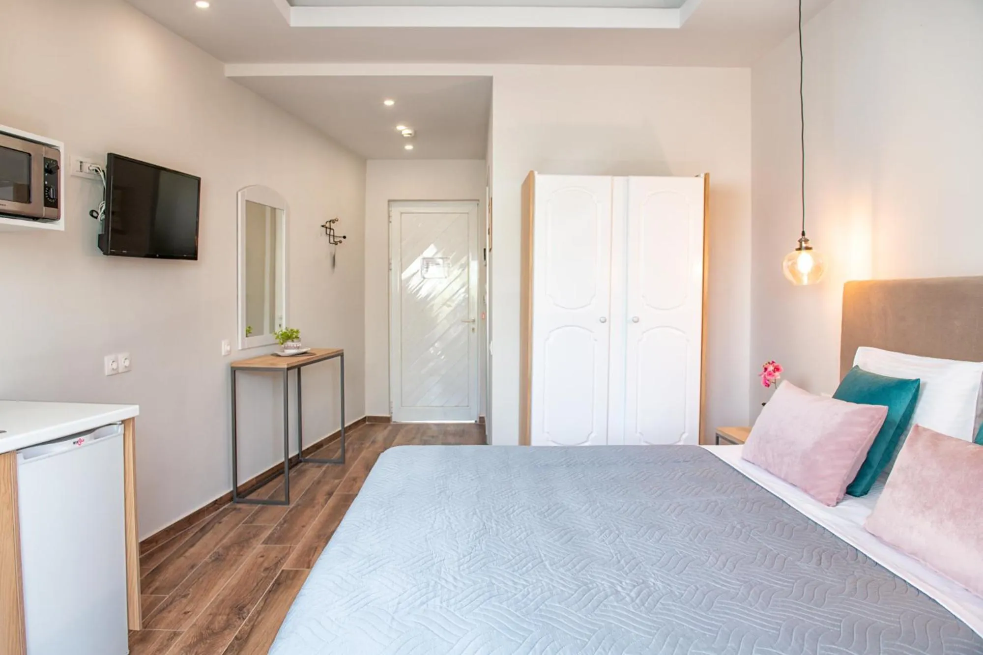 Photo of the whole room, Bed in KORINA APART HOTEL KAVOS