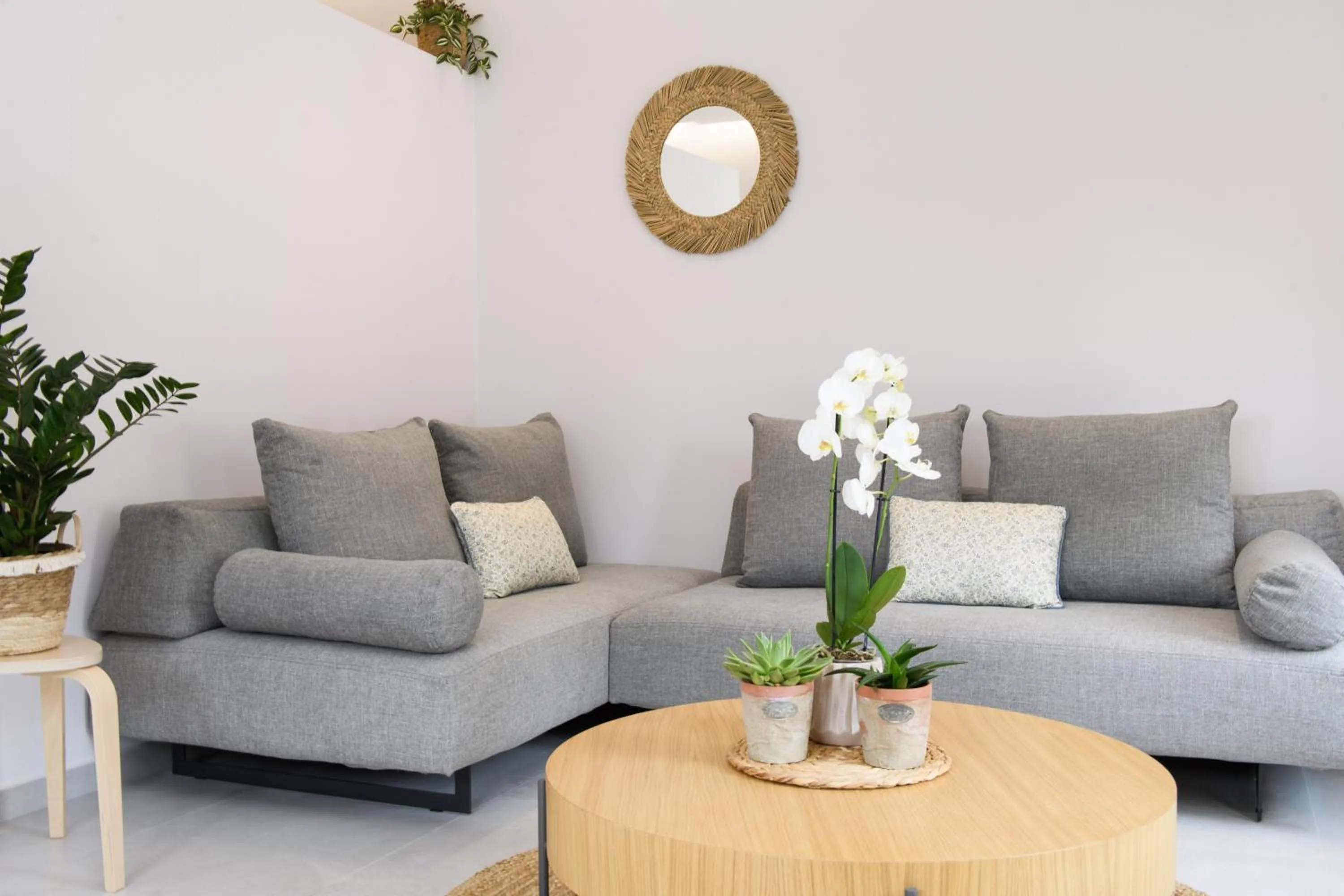 Living room in KORINA APART HOTEL KAVOS