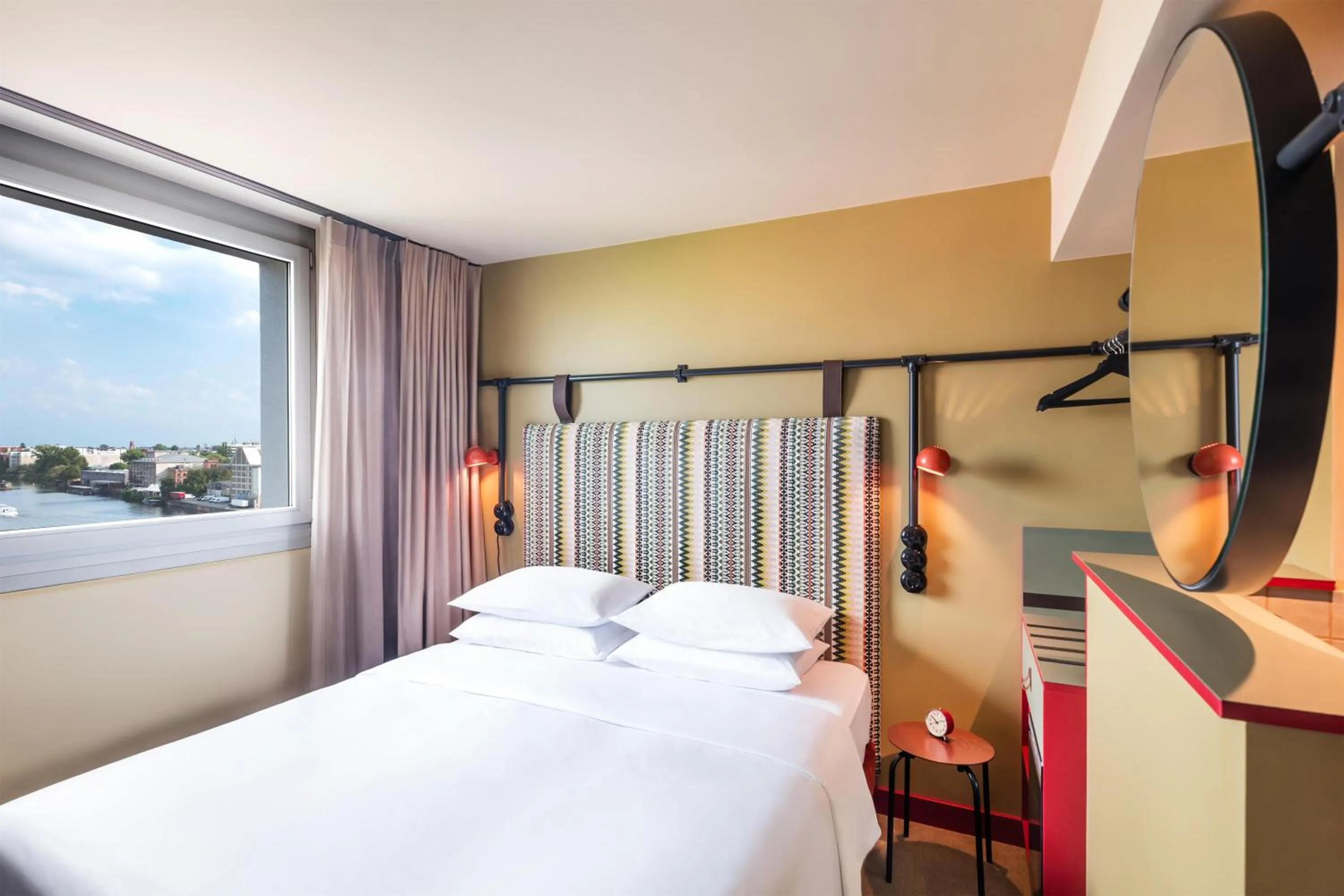 Bedroom, Bed in Me and All Hotel Berlin East Side, by Hyatt - NEW OPENING