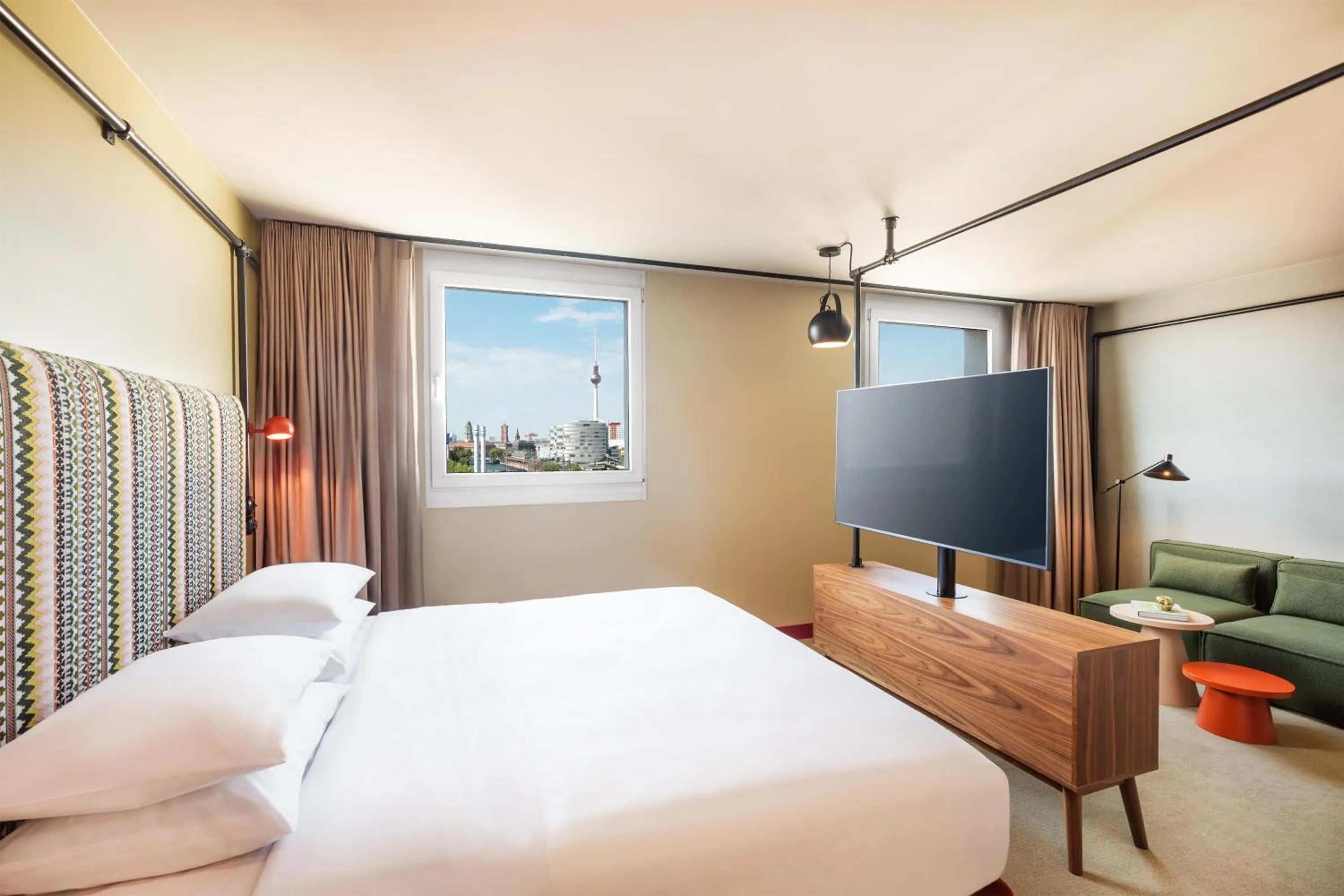 Bedroom, Bed in Me and All Hotel Berlin East Side, by Hyatt - NEW OPENING