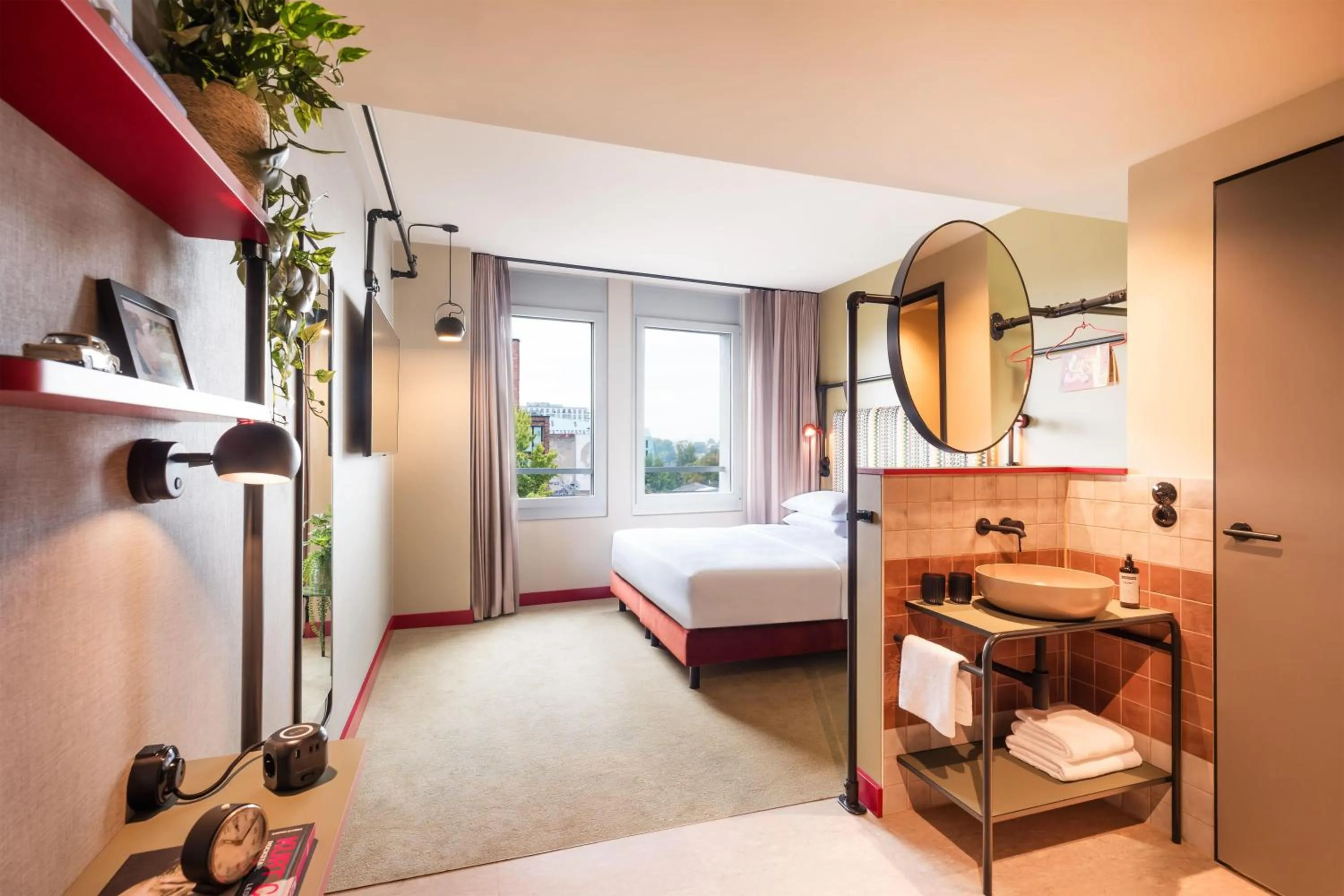 Bedroom, Bed in Me and All Hotel Berlin East Side, by Hyatt