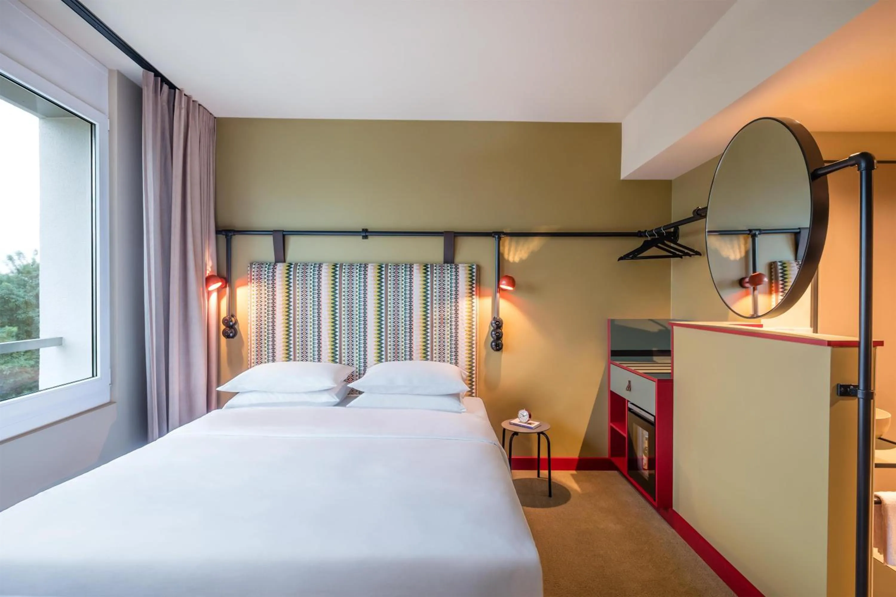 Bedroom, Bed in Me and All Hotel Berlin East Side, by Hyatt