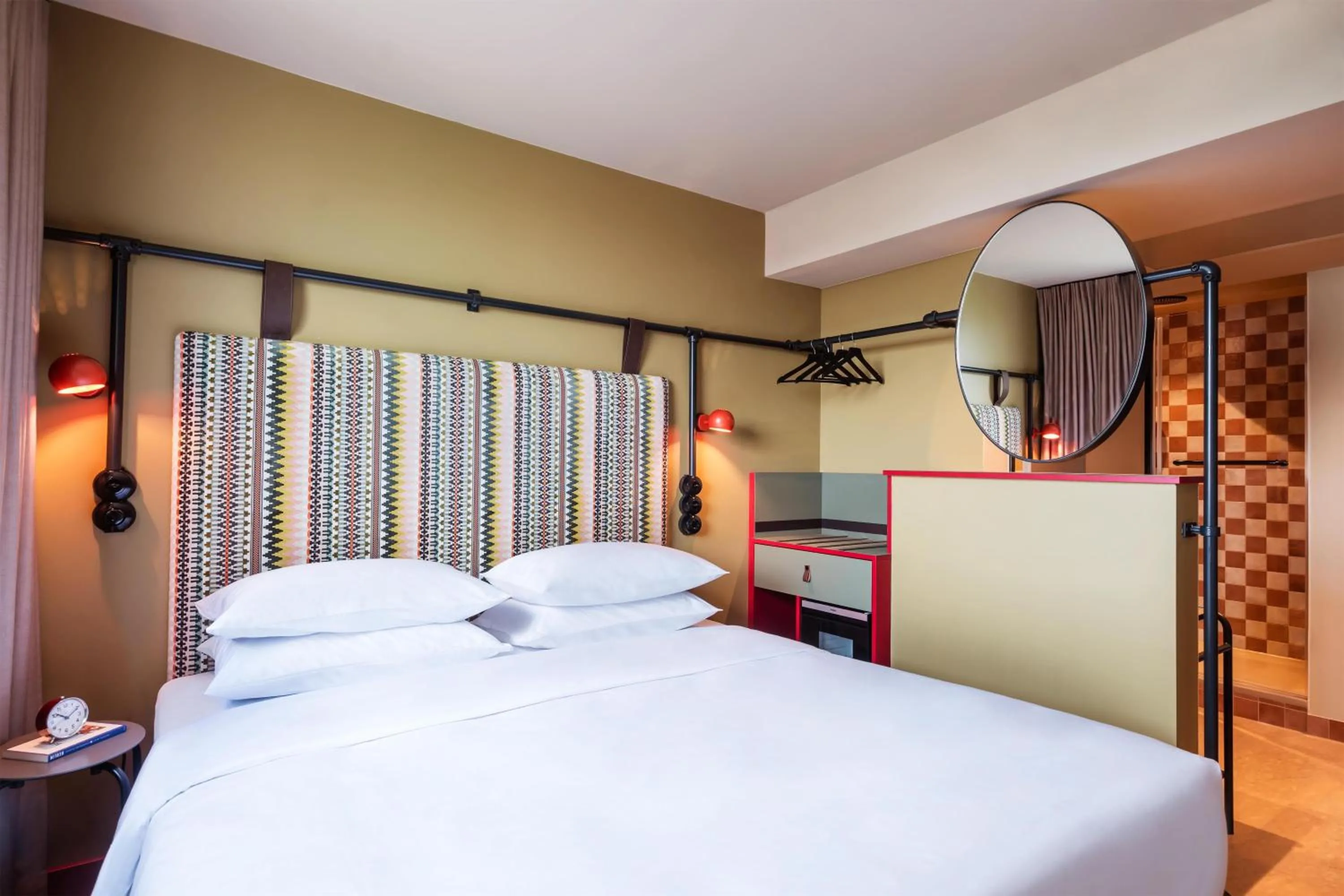 Bedroom, Bed in Me and All Hotel Berlin East Side, by Hyatt - NEW OPENING