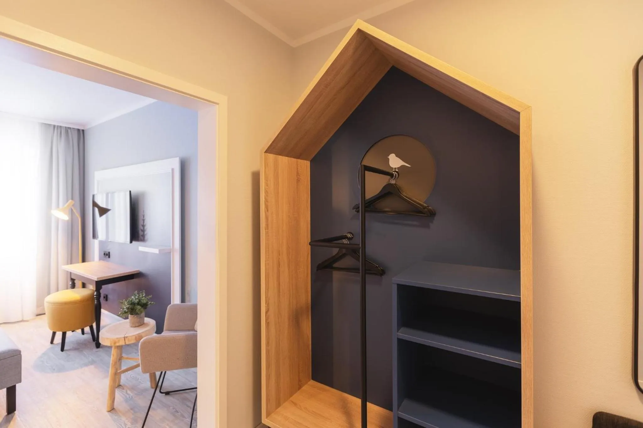 Photo of the whole room, Bed in Garner Hotel Essen - Messe by IHG