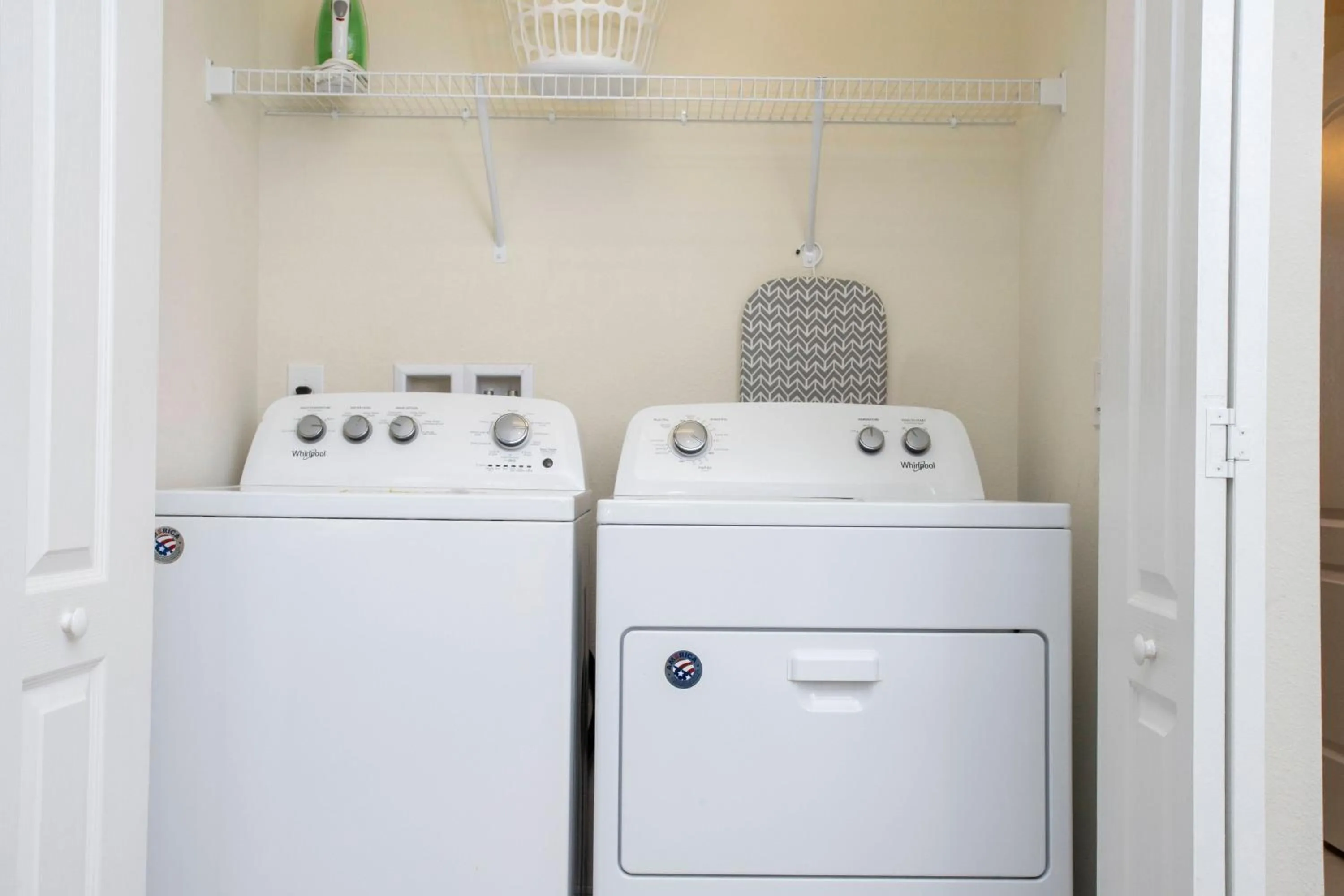 Other in Gorgeous Themed Vacation Home with Pool WW8915