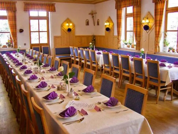 Banquet/Function facilities in Lindenhof Hetzenbach