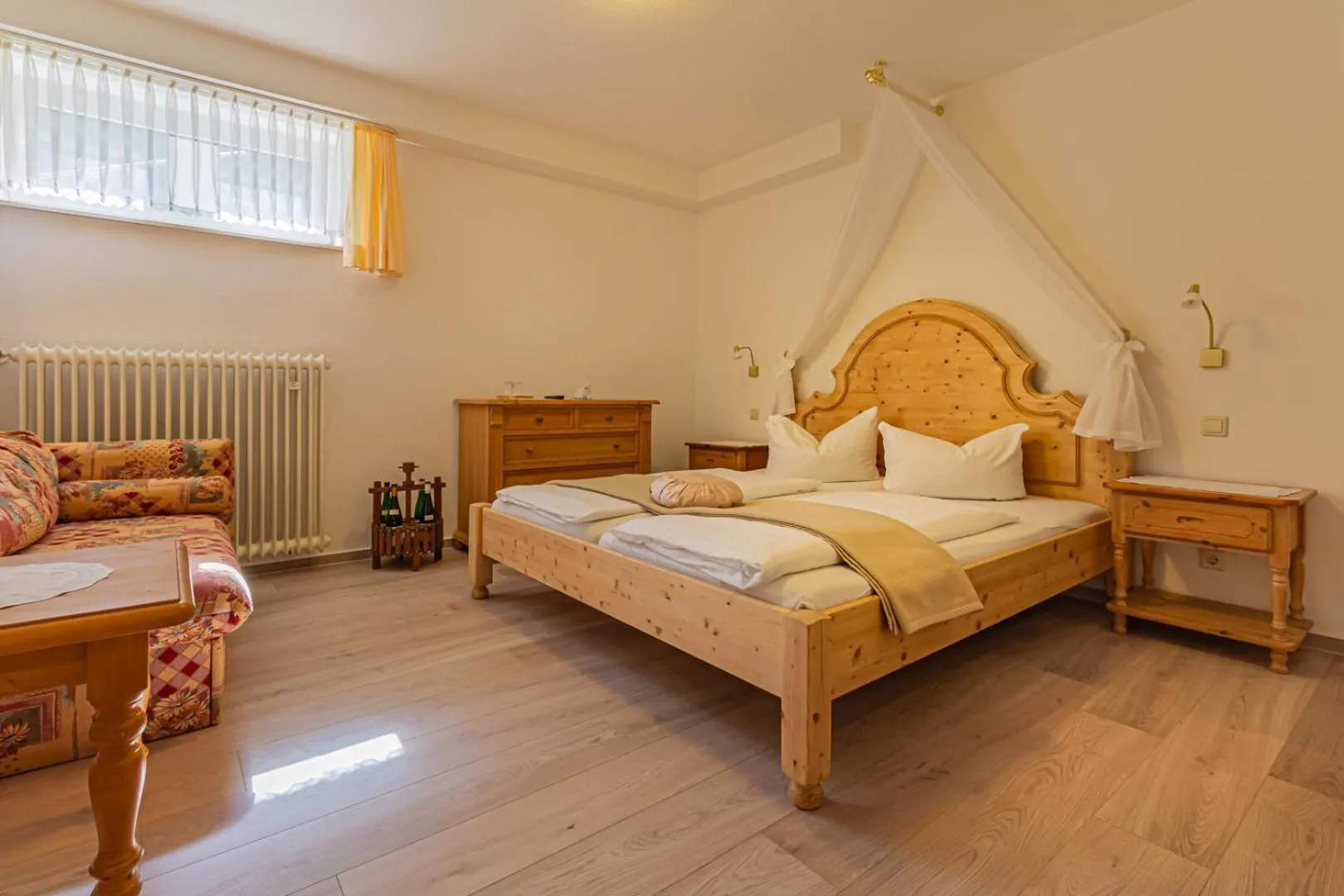 Bed in Hotel Villa Tummelchen