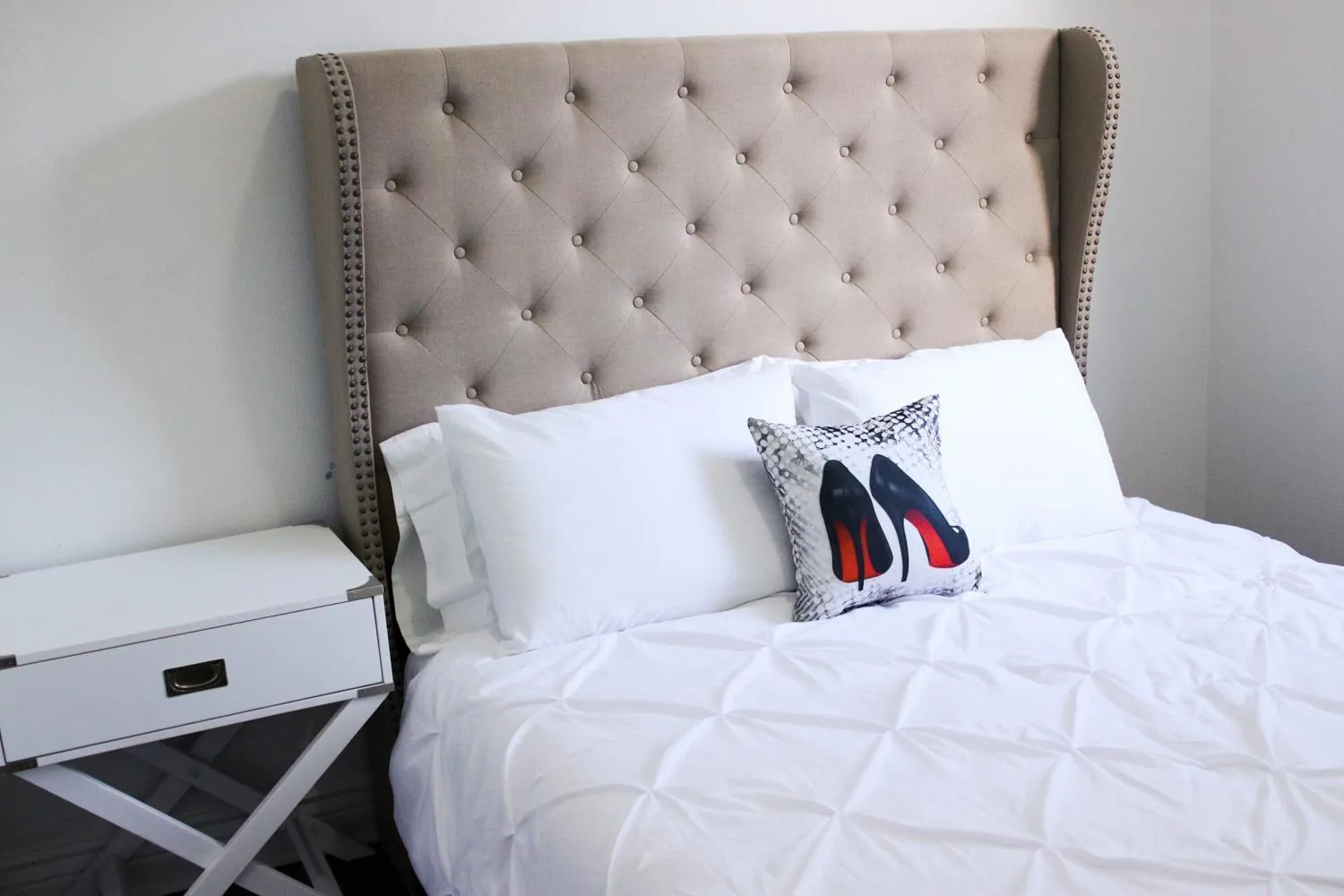 Bed in 9BR-SLEEPS 19. Amazing Deal!!