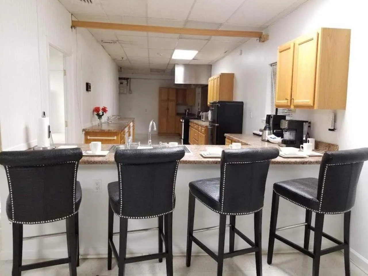 Dining area in 9BR-SLEEPS 19. Amazing Deal!!