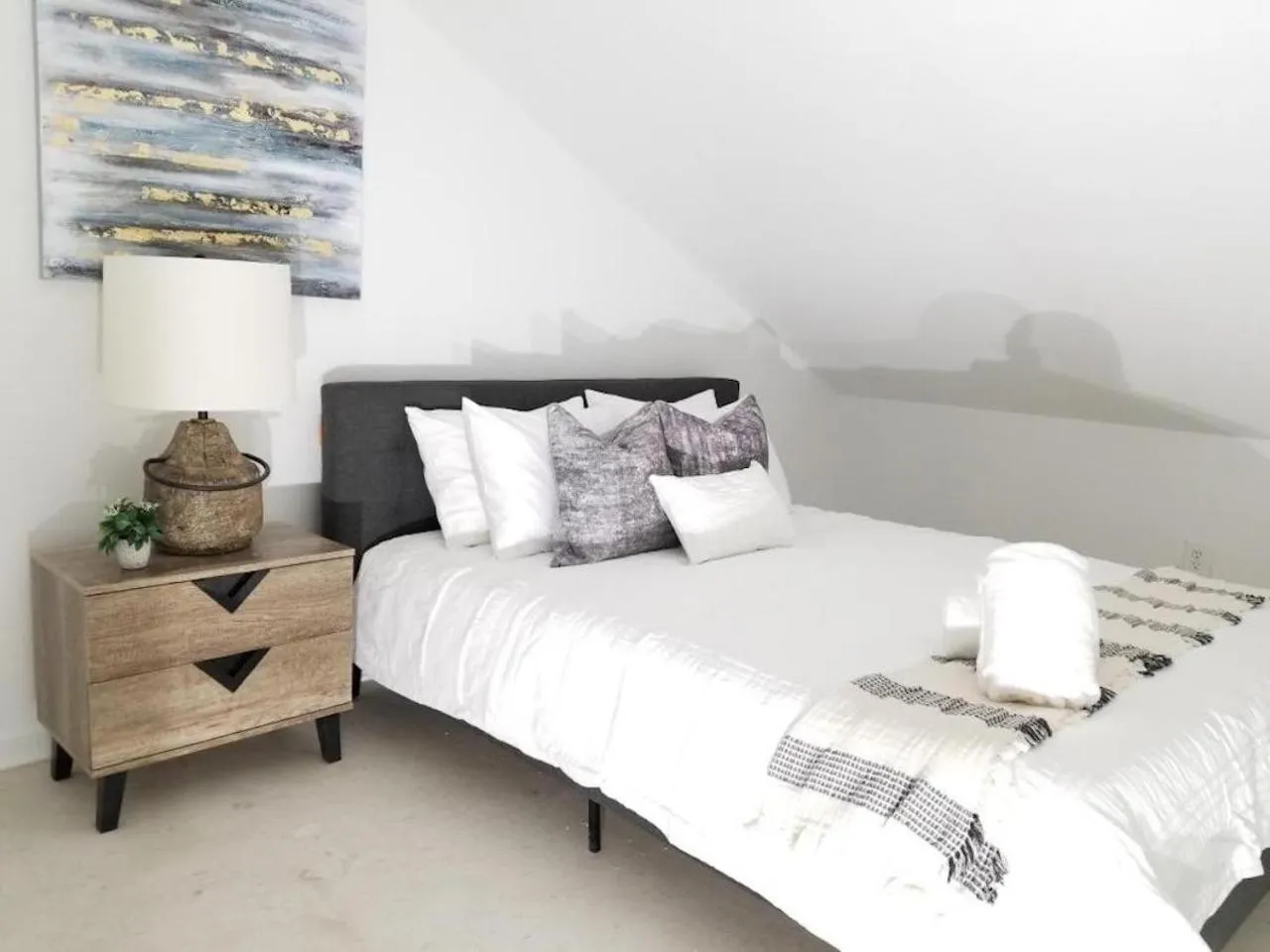 Photo of the whole room, Bed in 9BR-SLEEPS 19. Amazing Deal!!