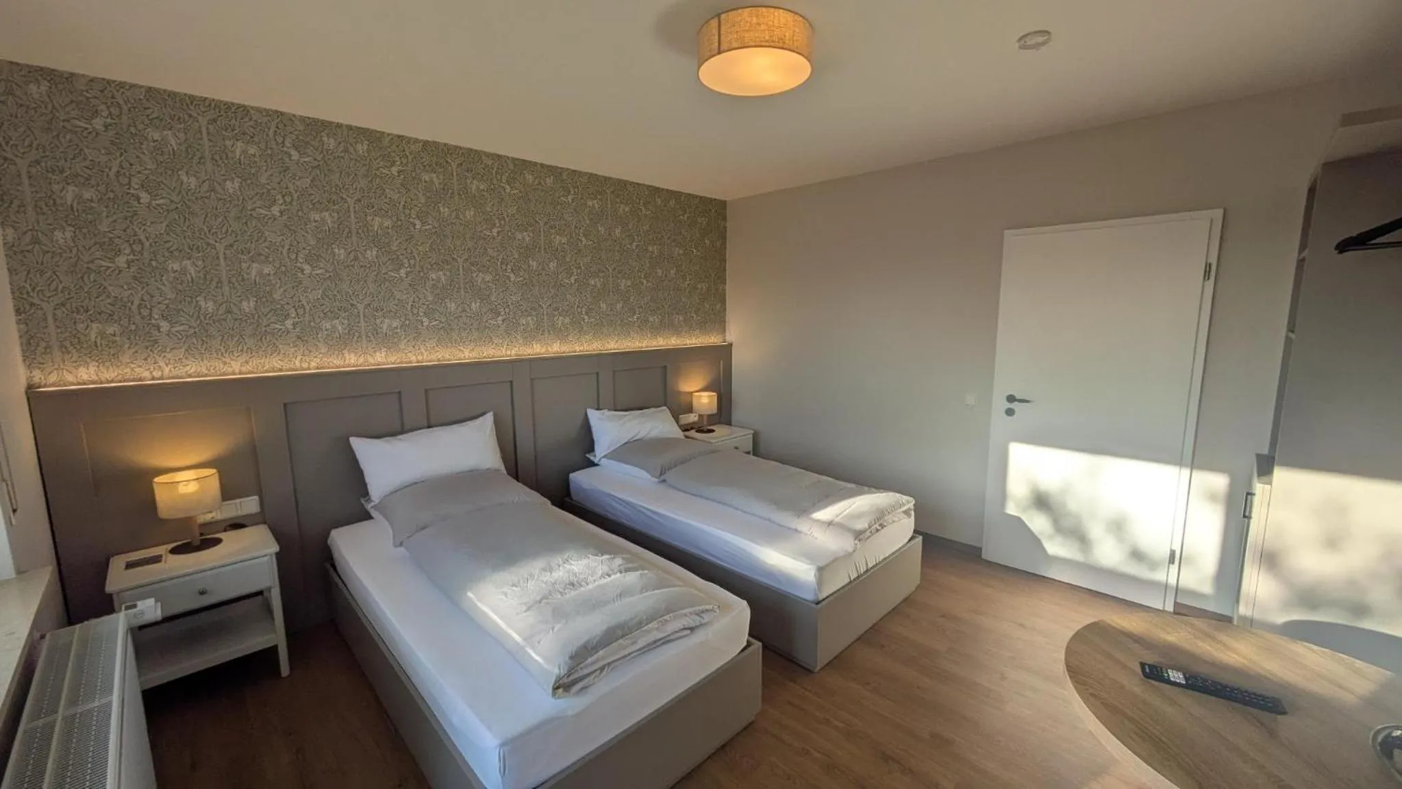 Bed in Landhotel Sonneneck - Breuna im Naturpark