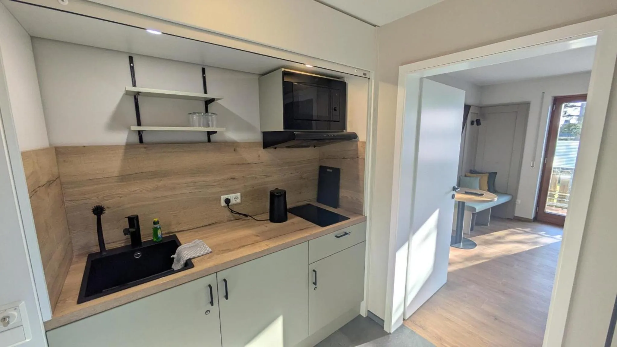 Kitchen or kitchenette in Landhotel Sonneneck - Breuna im Naturpark