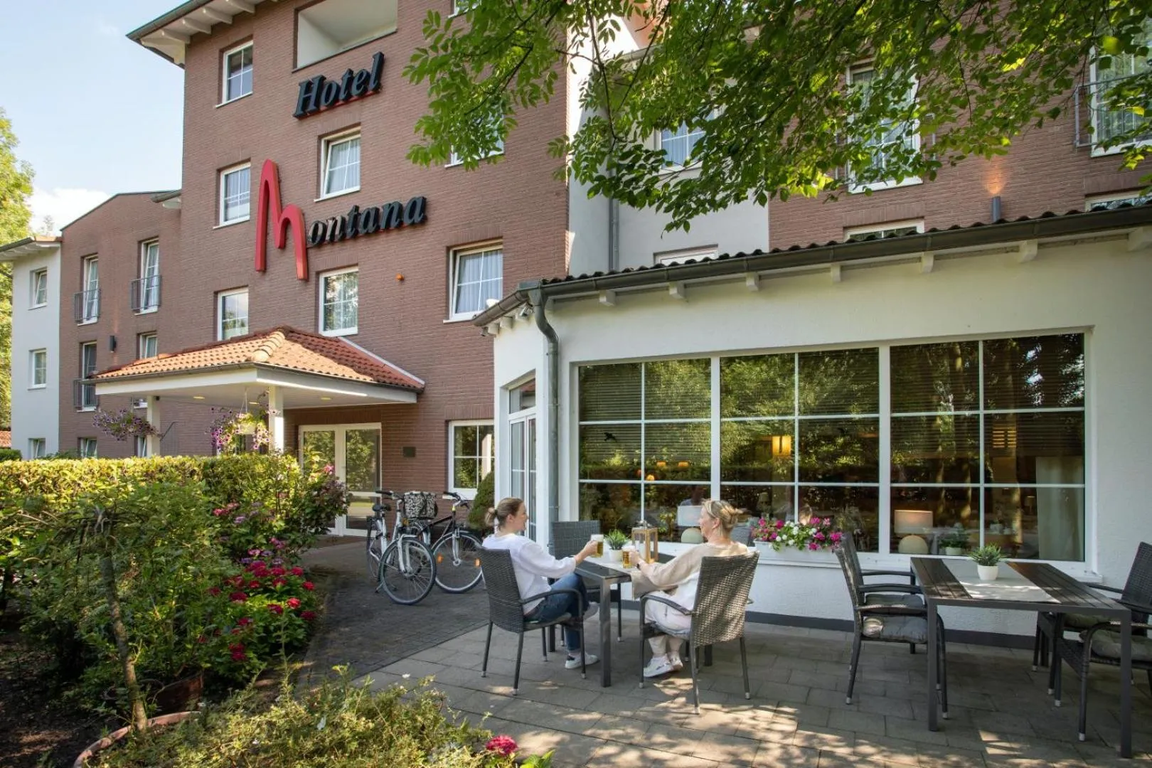 Seating area in Montana Hotel Senden