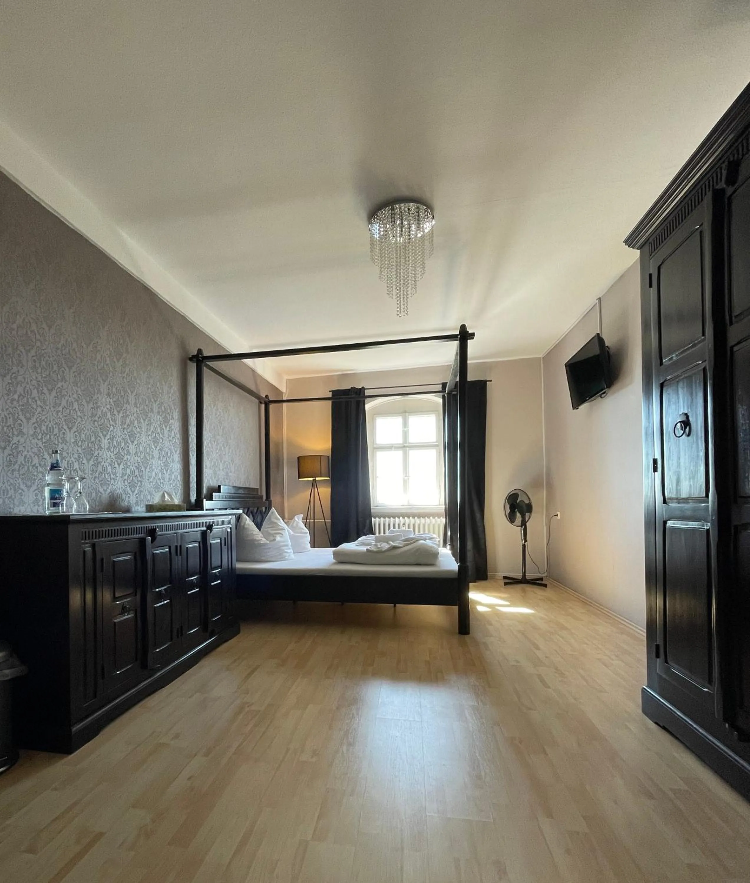 Bedroom, Bed in Schloss Beichlingen