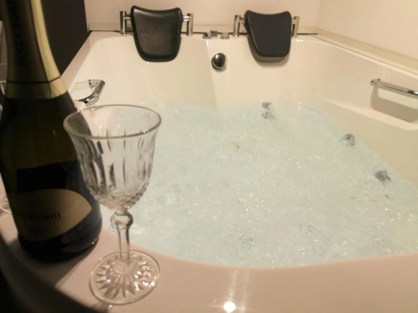 Bathroom in Lombardi Luxury Home