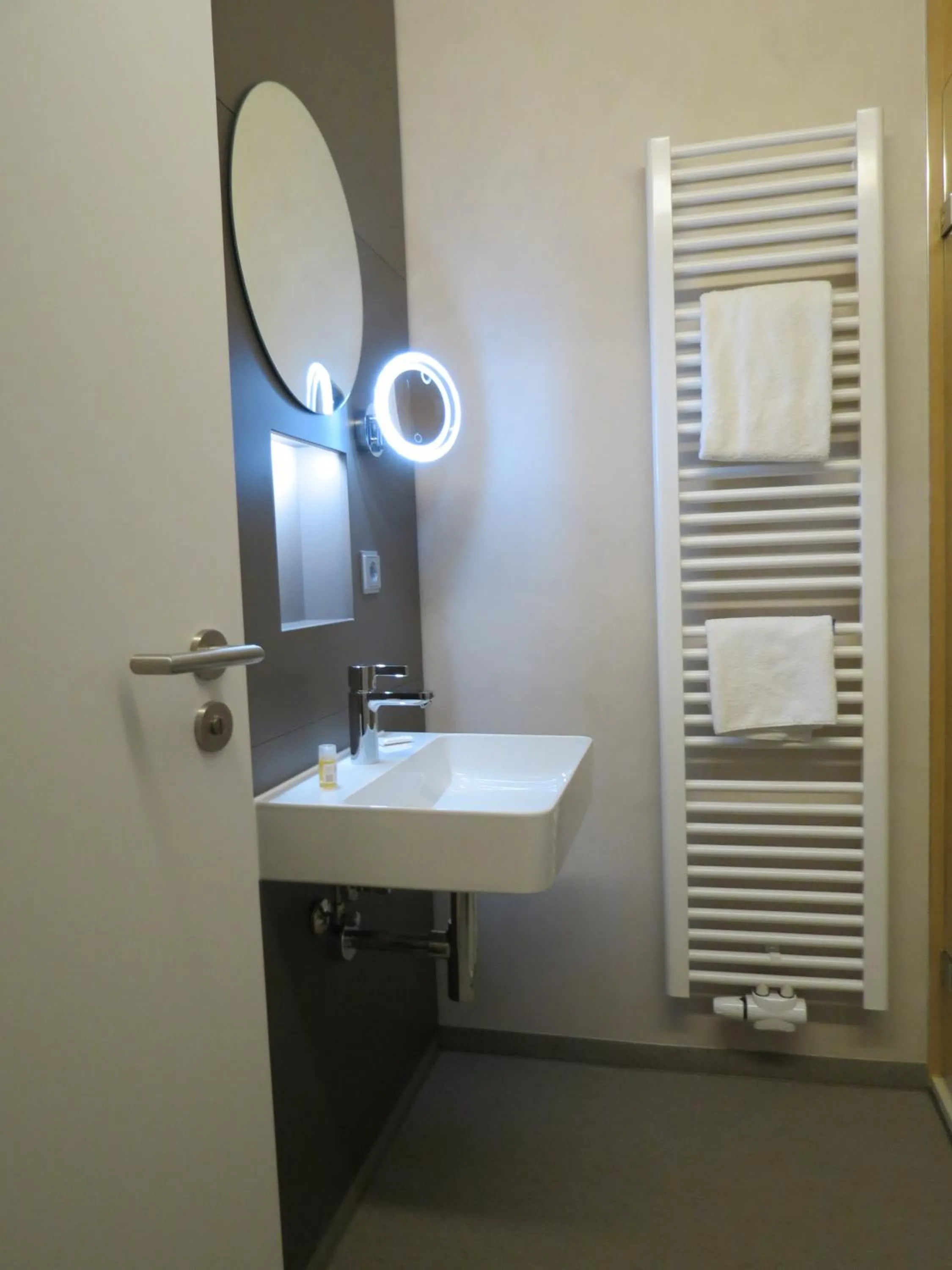 Bathroom in Hotel Neuthor