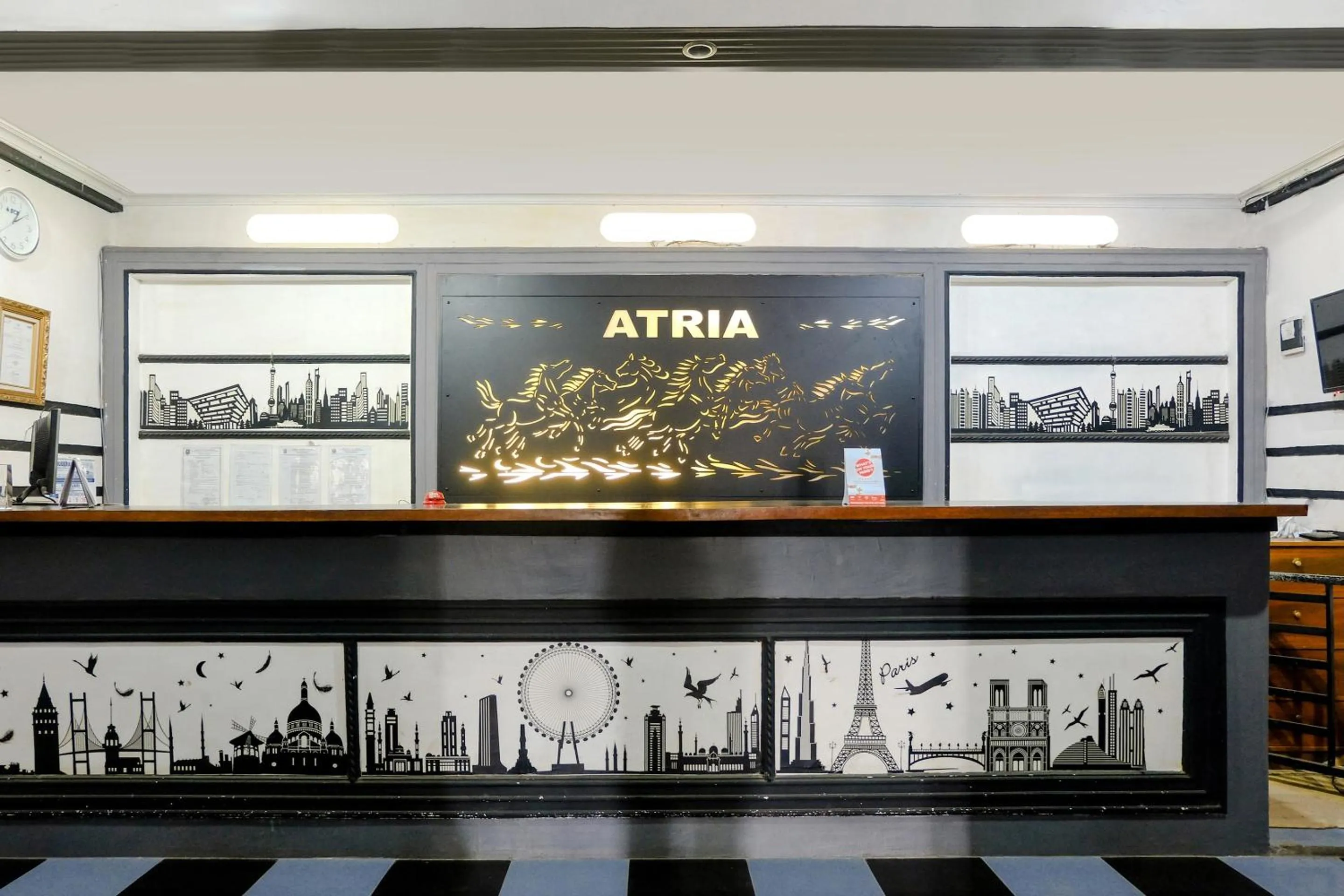 Lobby or reception in OYO Life 2966 Hotel Atriaz