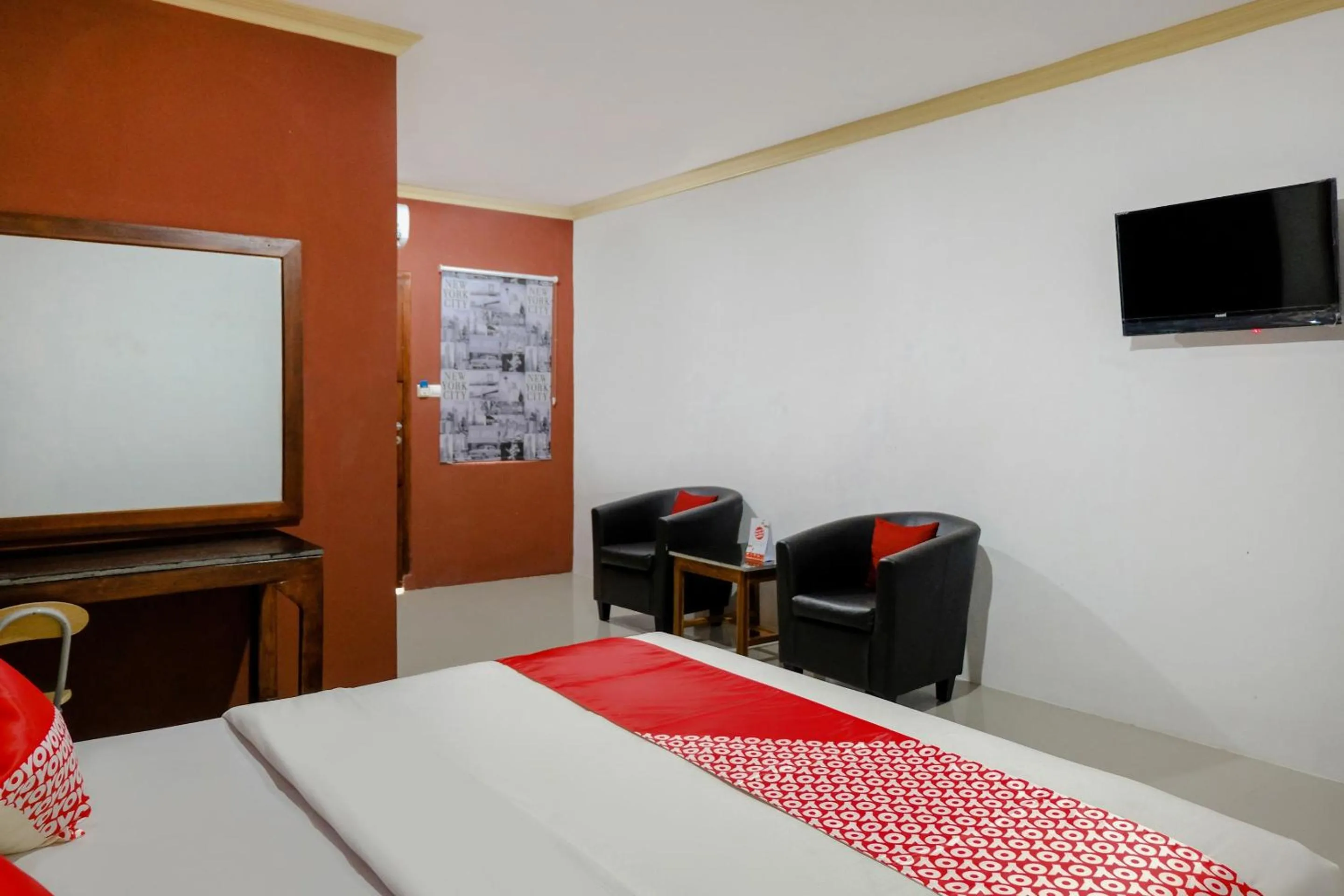 Bedroom, Bed in OYO Life 2966 Hotel Atriaz