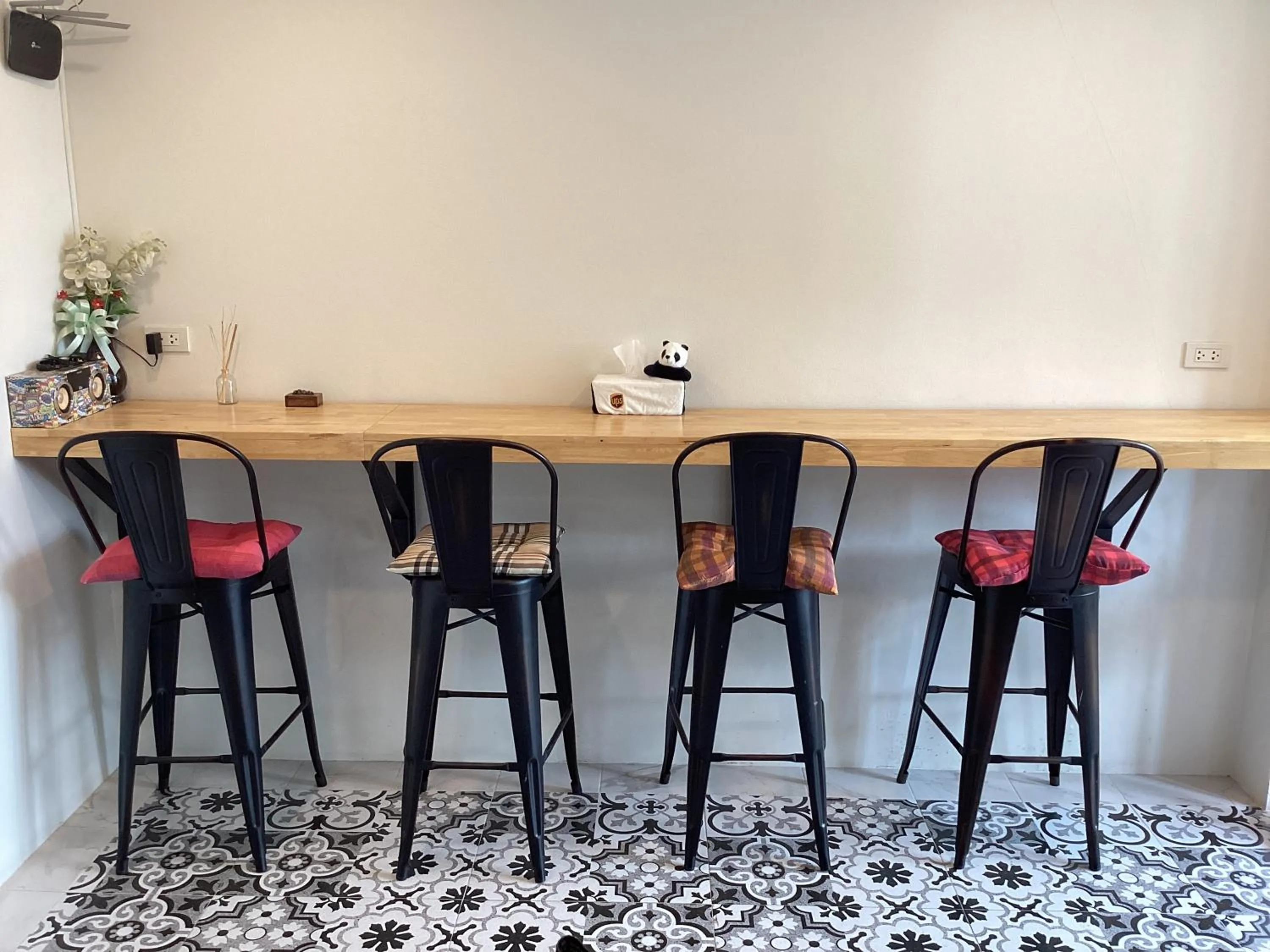 Restaurant/places to eat in Puak Taem Boutique Hotel