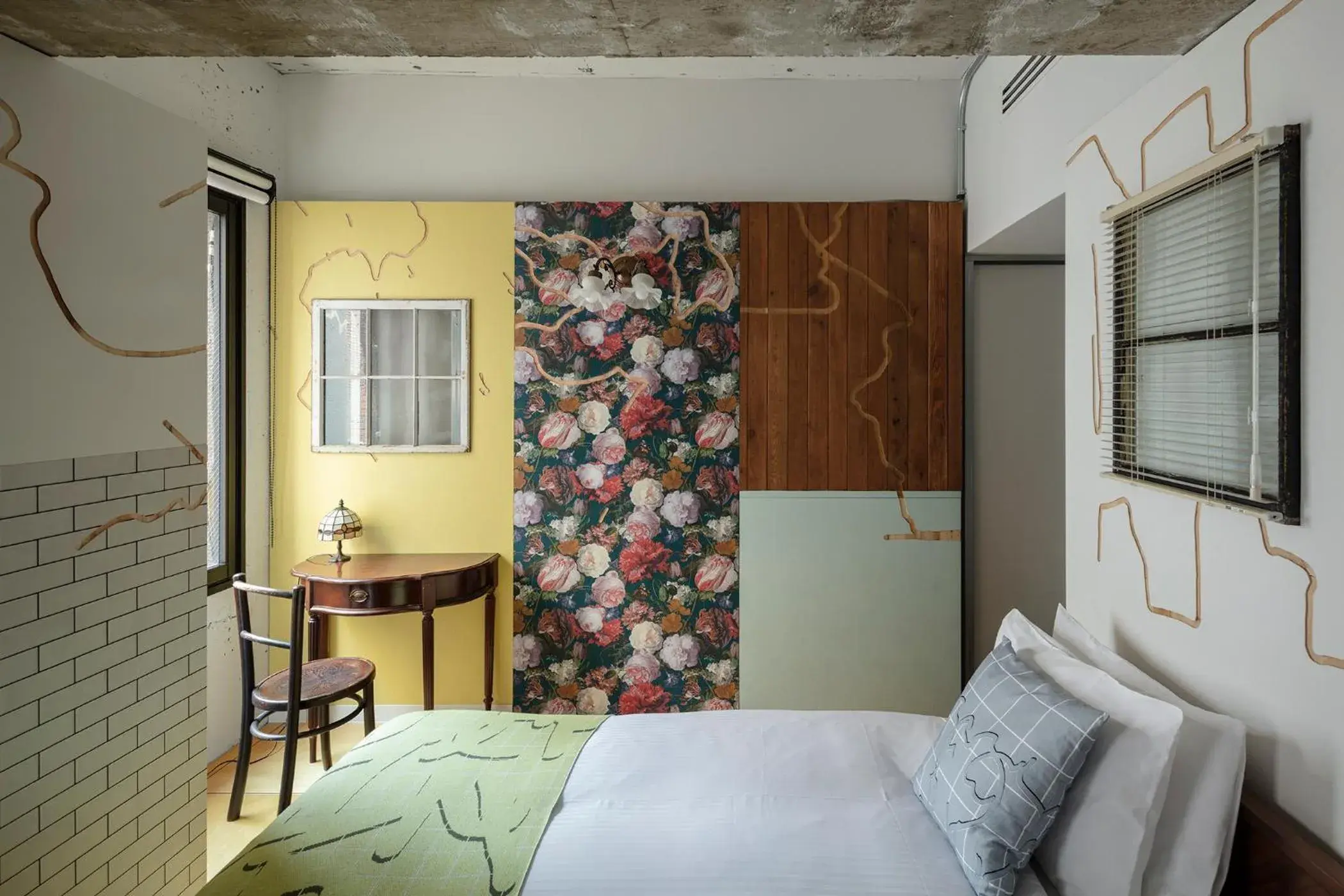 Non Smoking - single occupancy - PLAY WALL/ROOM - Standard Twin Room in BnA WALL Non Smoking - single occupancy - PLAY WALL/ROOM - Standard Twin Room in BnA WALL