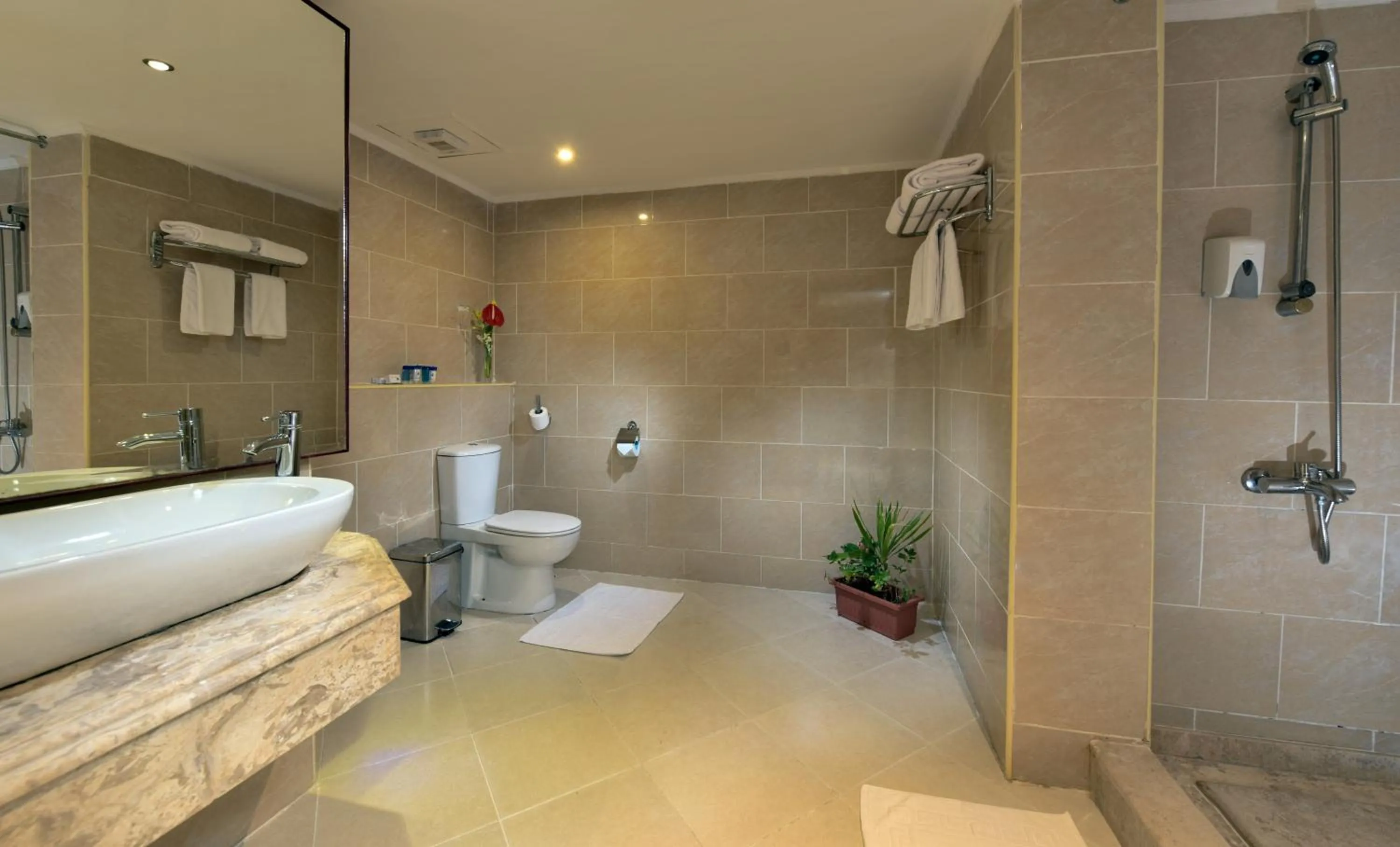 Sea Beach Edge By Rotana