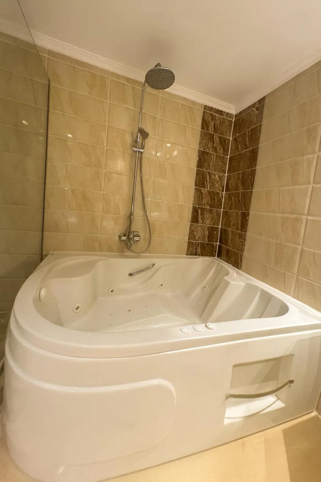 Sea Beach Edge By Rotana