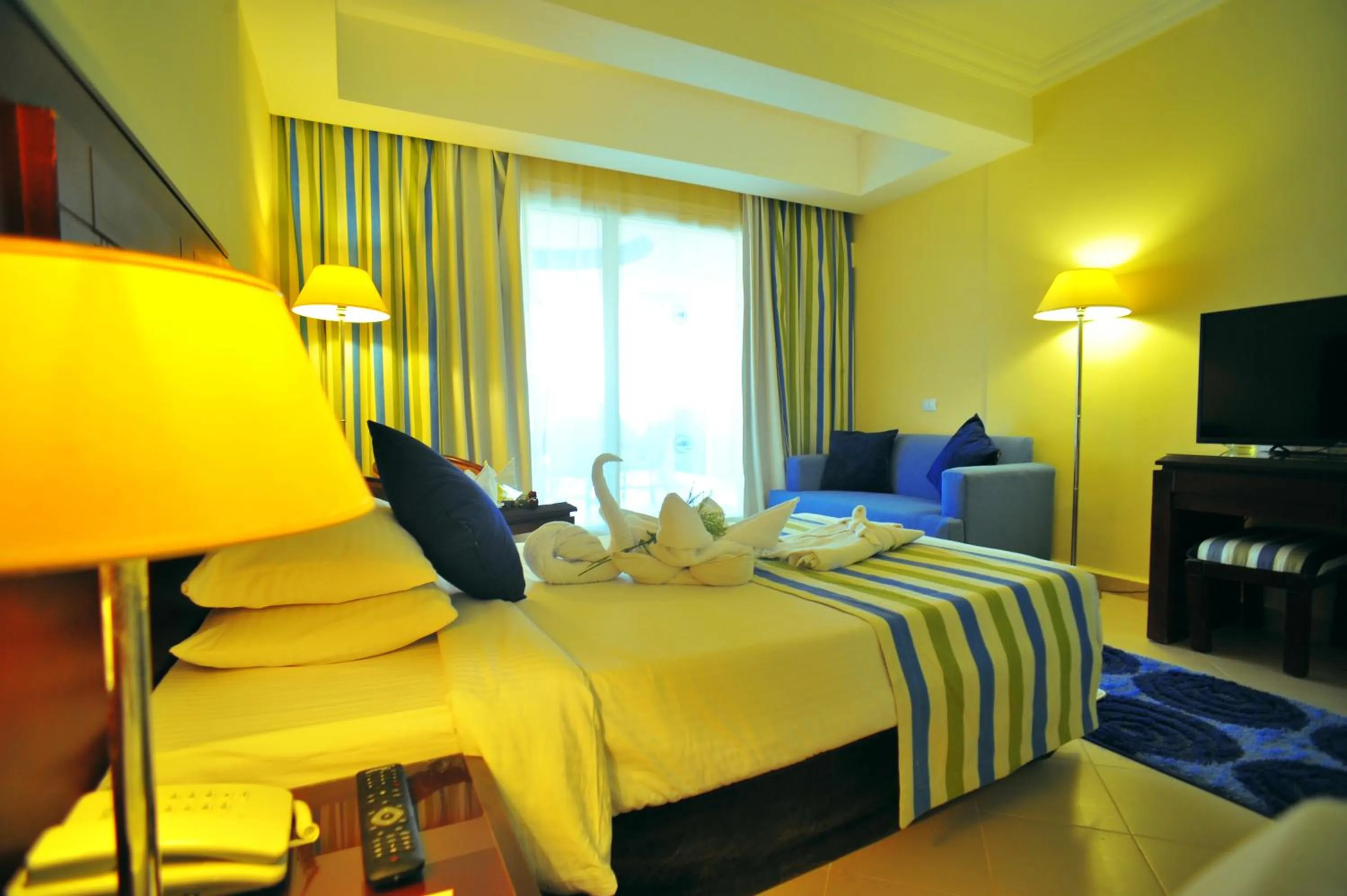 Bedroom, Bed in Sea Beach Edge By Rotana