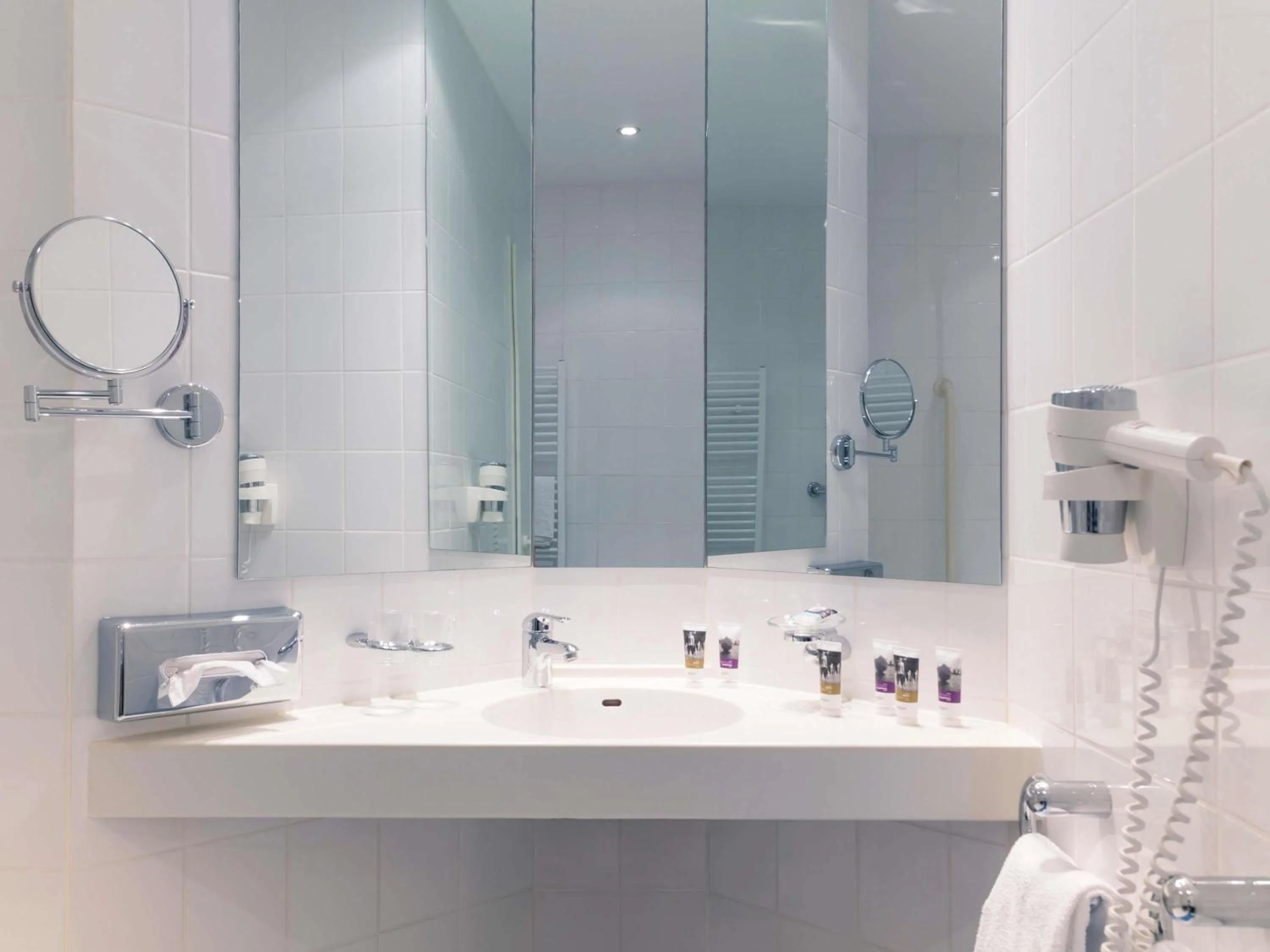 Bedroom in Mercure Hotel Bad Oeynhausen City