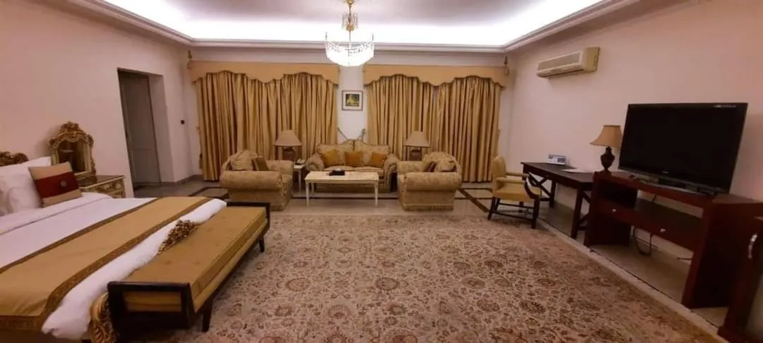 Bed in Etihad Club by Faletti's Hotel