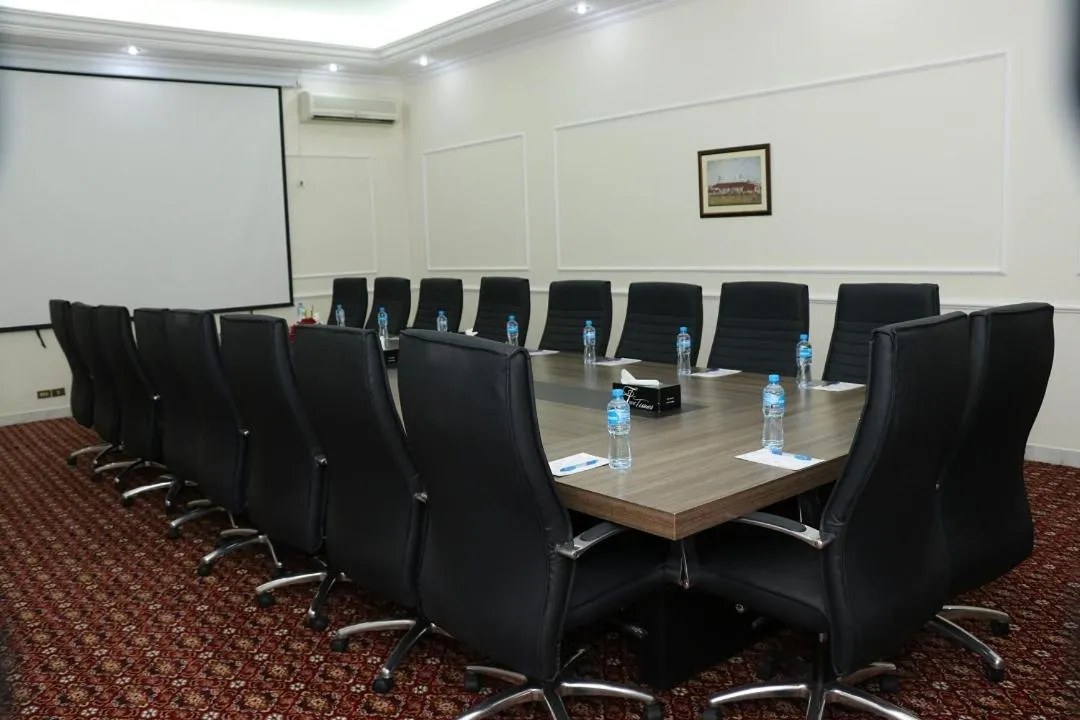 Business facilities in Etihad Club by Faletti's Hotel
