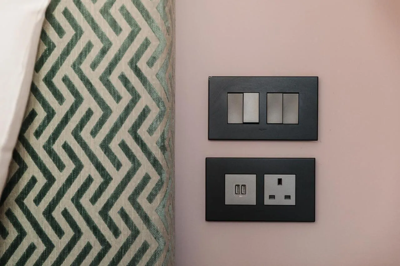 Decorative detail in 123 MAINSTREET boutique hotel