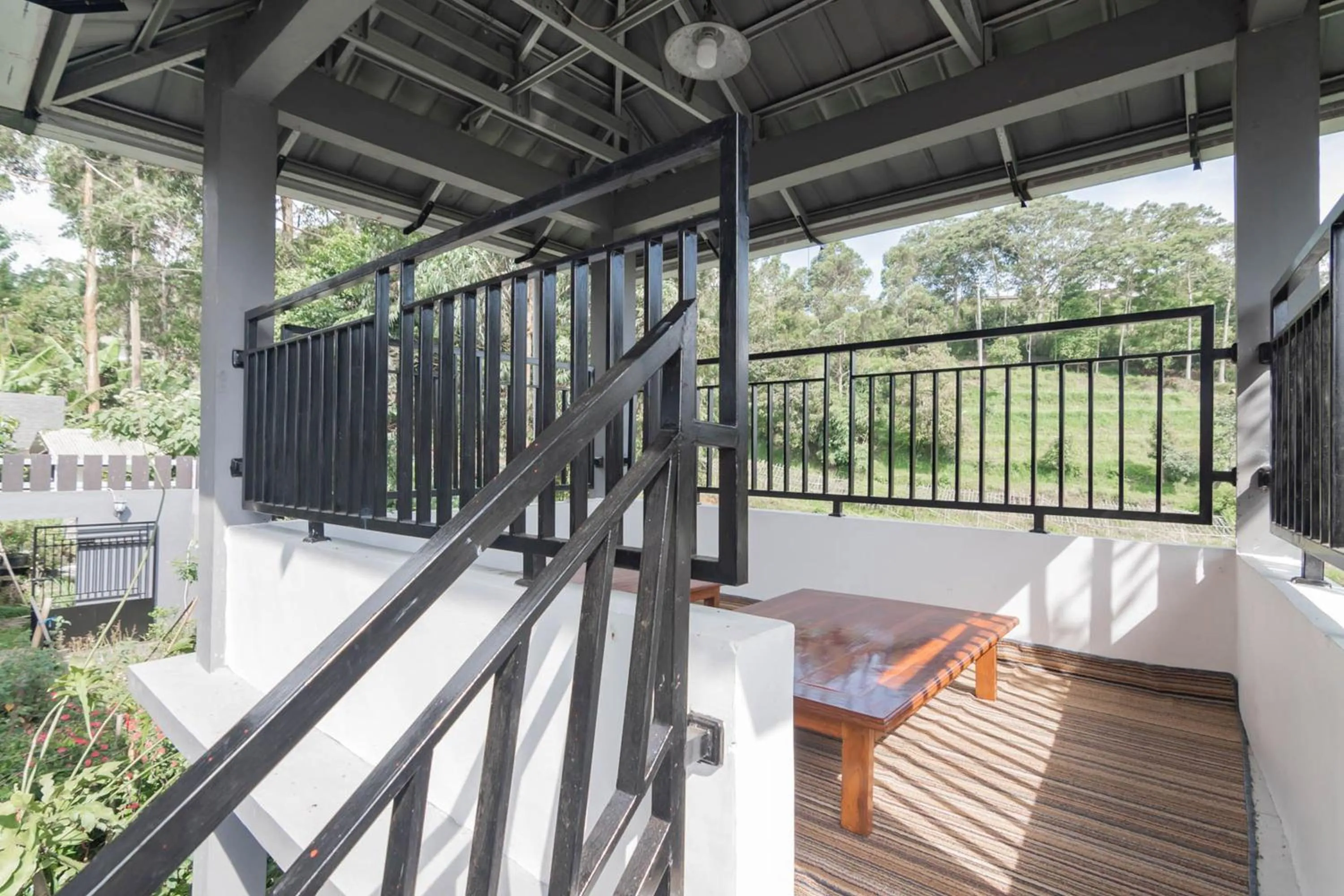 Balcony/Terrace in Erika Homestay Lembang Mitra RedDoorz