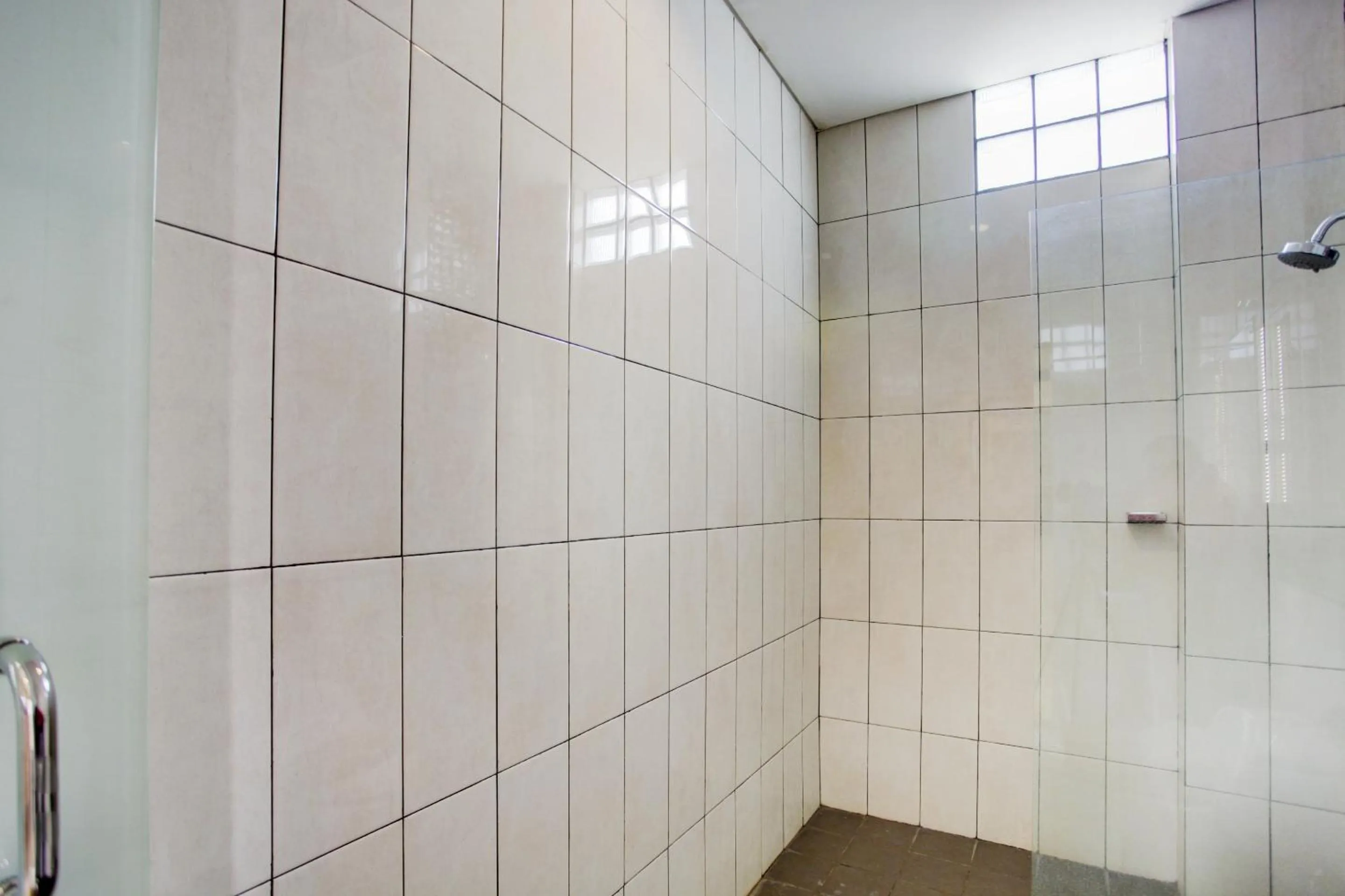 Bathroom in Collection O Hotel Igloo