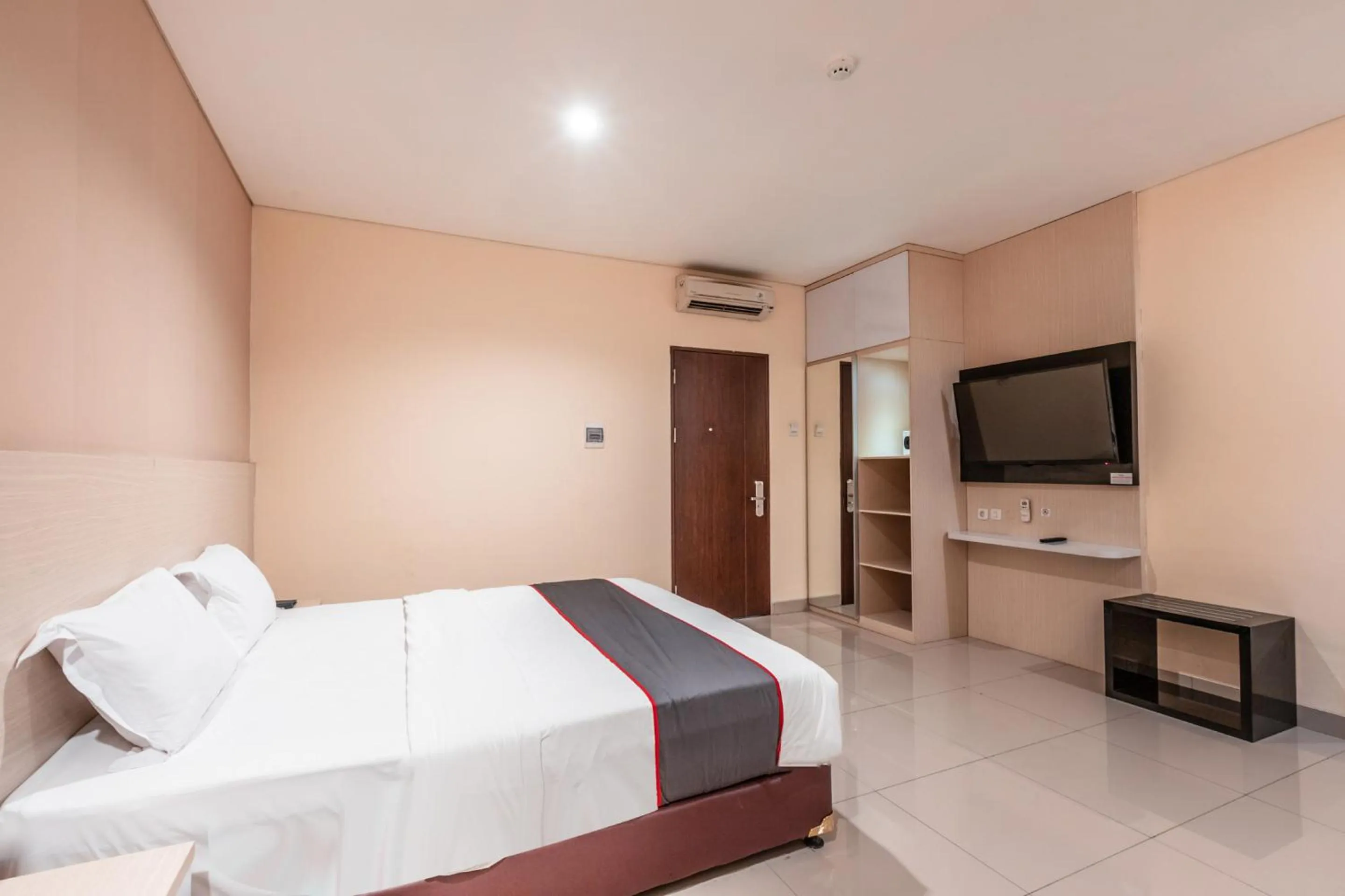 TV and multimedia, Bed in Collection O Hotel Igloo