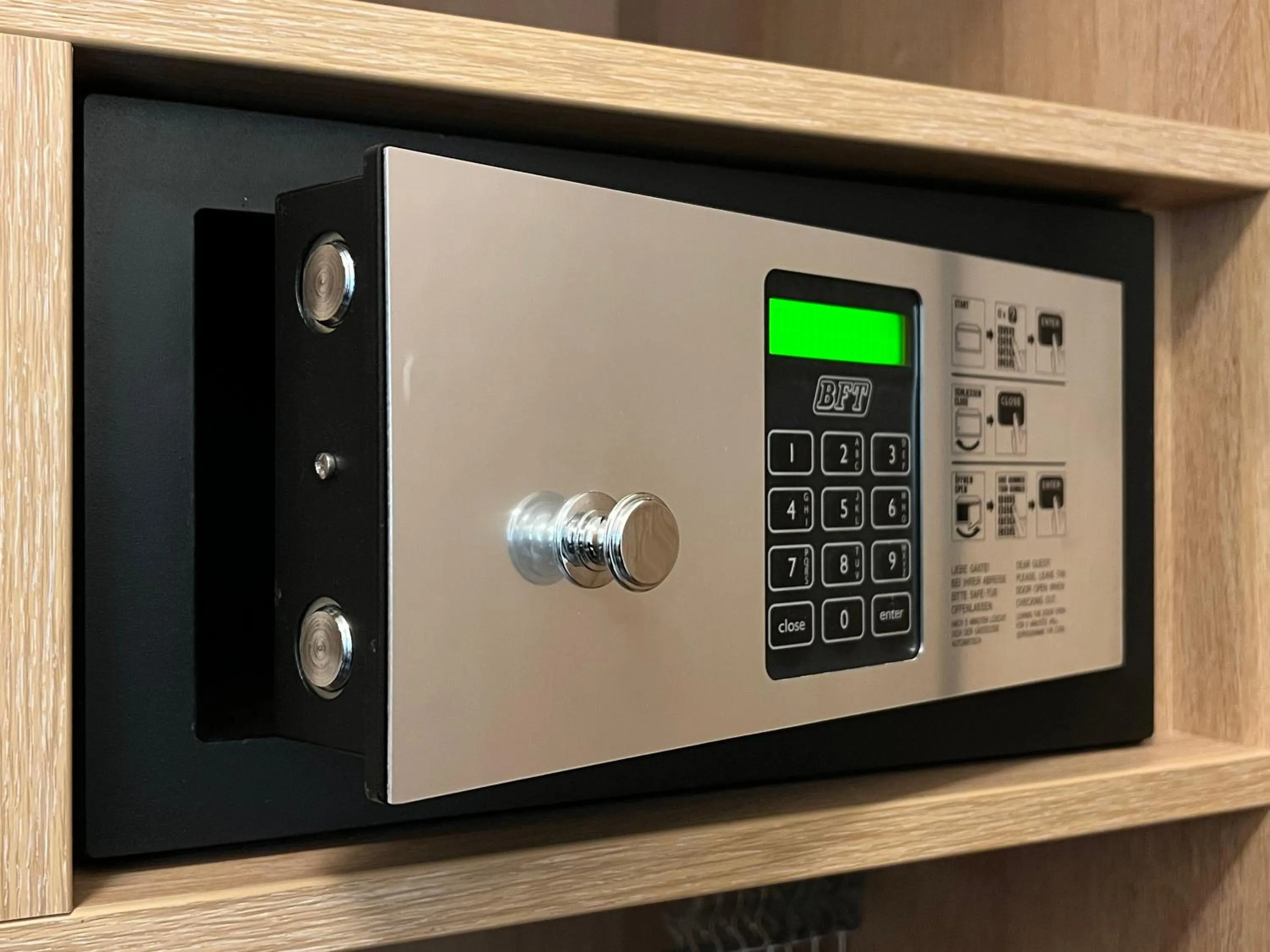 safe in Concorde Hotel Viktoria