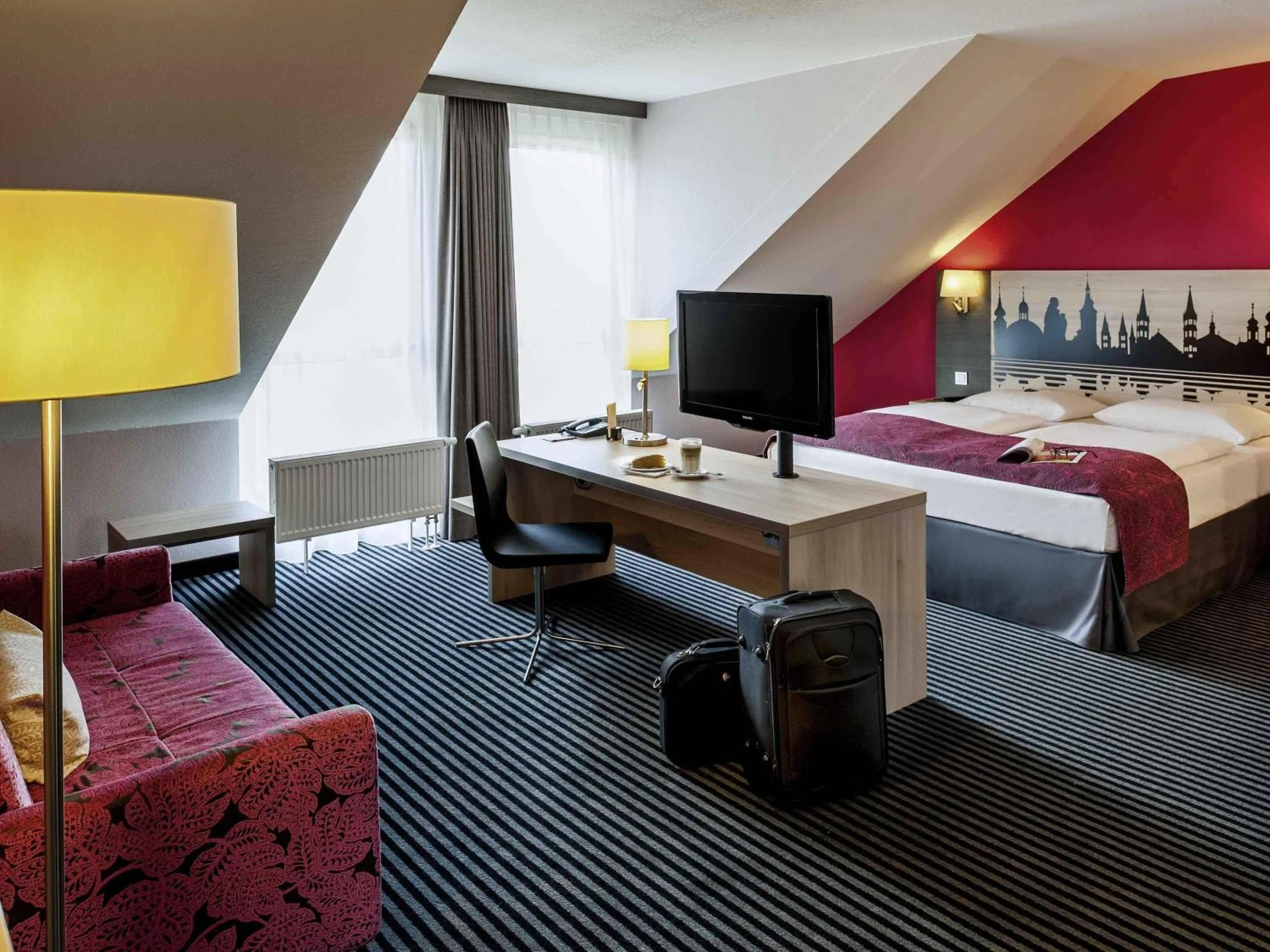 Bedroom, Bed in Mercure Hotel Würzburg am Mainufer