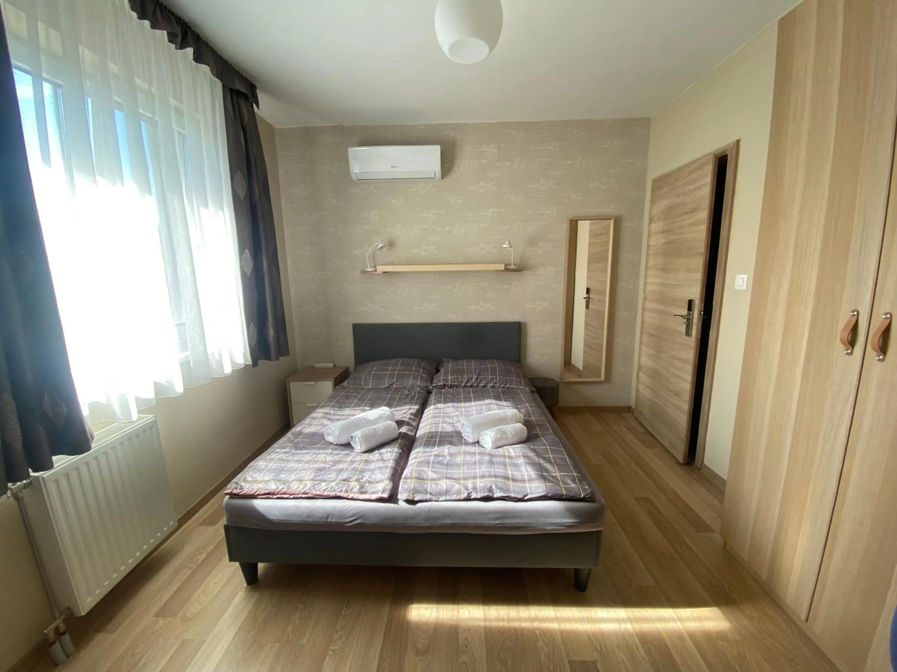 Bed in Oázis Panzió