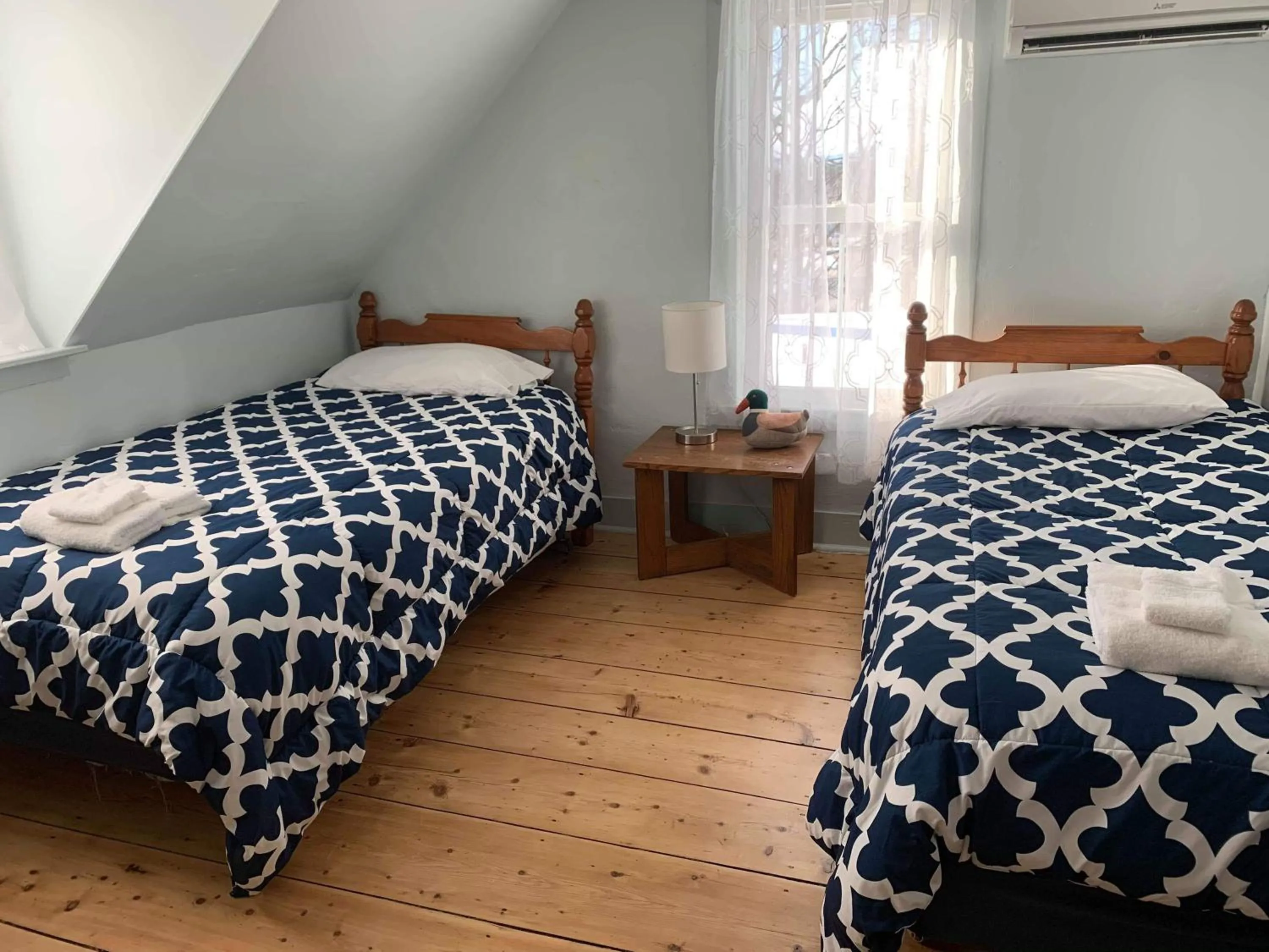 Photo of the whole room, Bed in Brook Road Inn