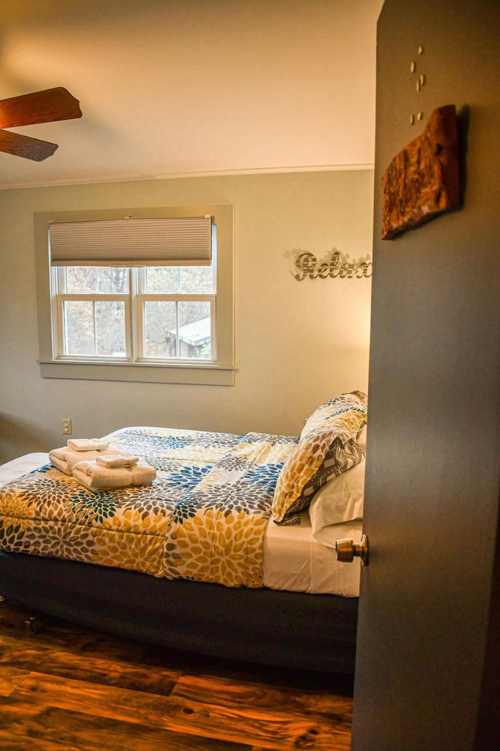 Bedroom, Bed in Brook Road Inn