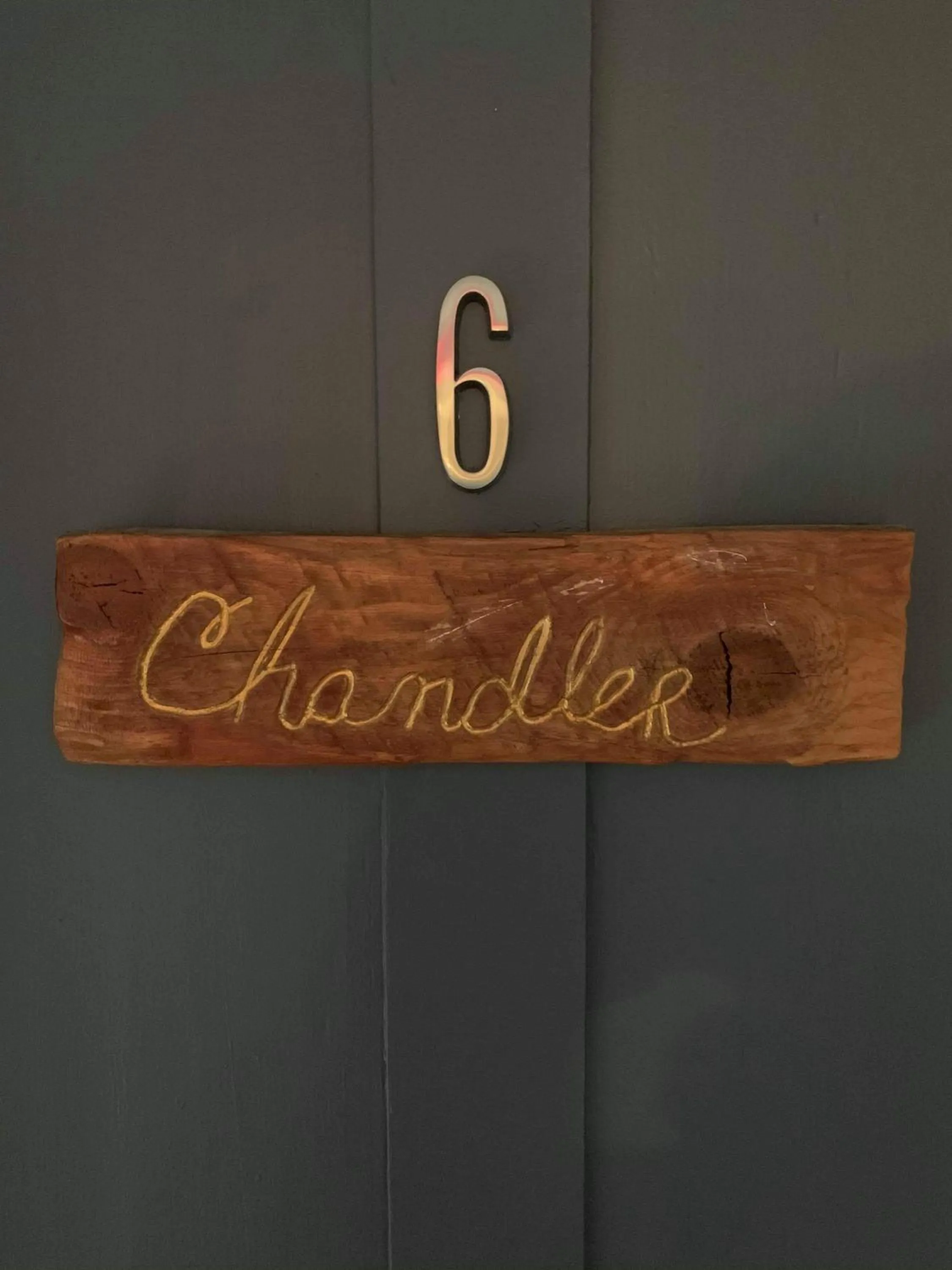 Facade/entrance in Brook Road Inn