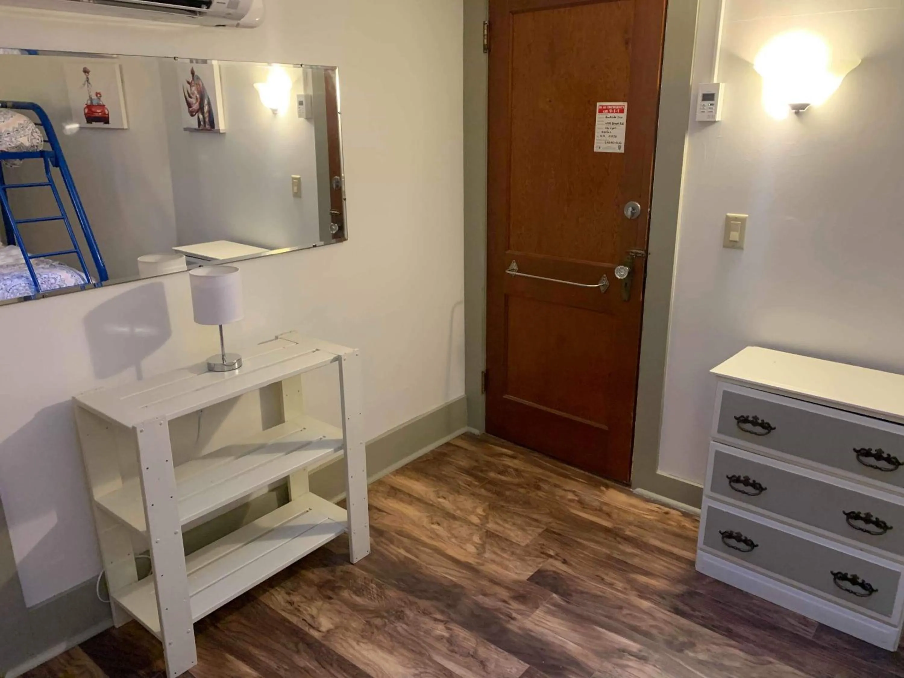 Bedroom in Brook Road Inn