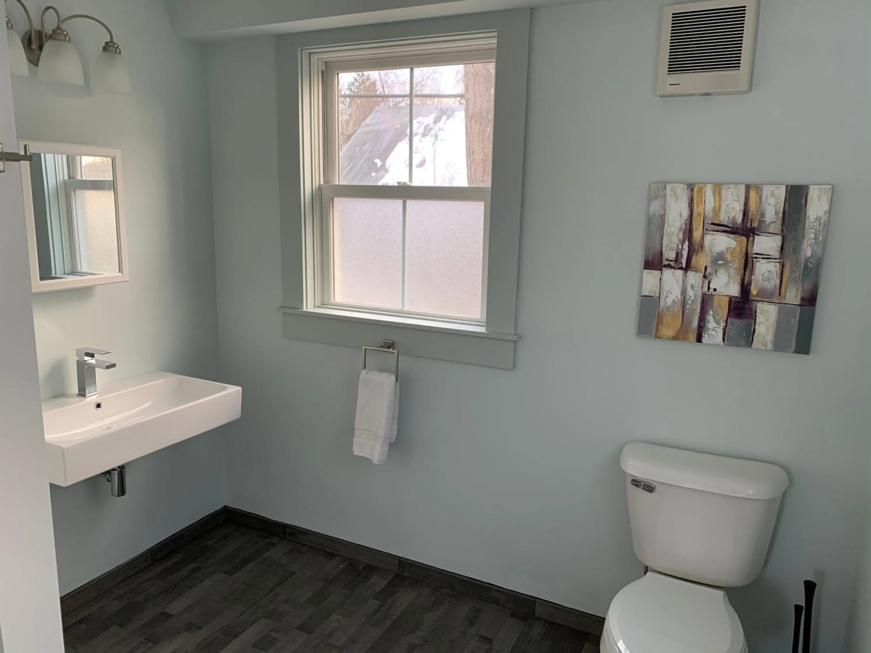 Bathroom in Brook Road Inn