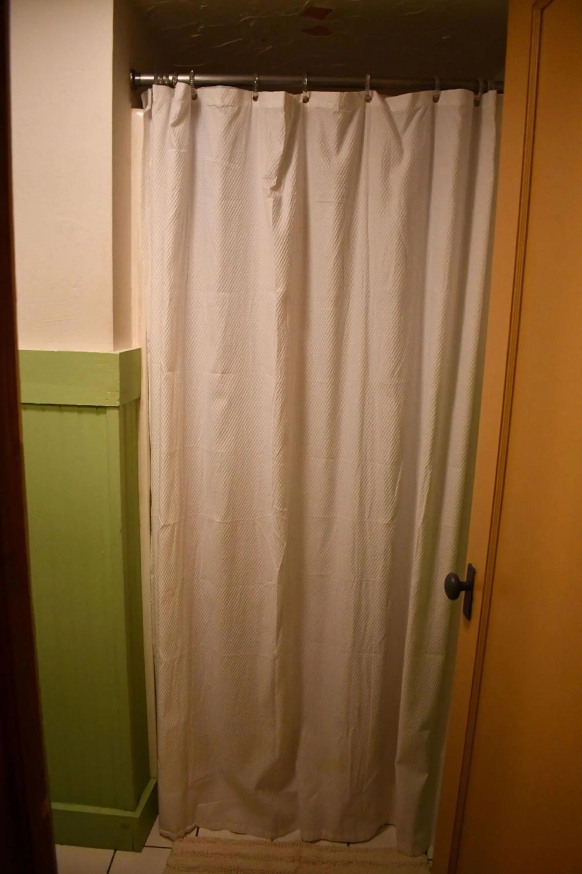 Bathroom in Brook Road Inn