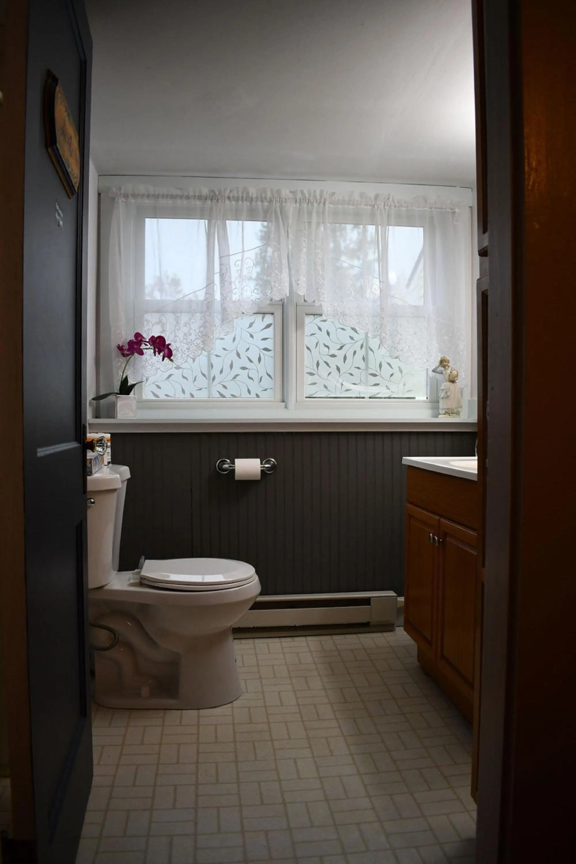 Bathroom in Brook Road Inn