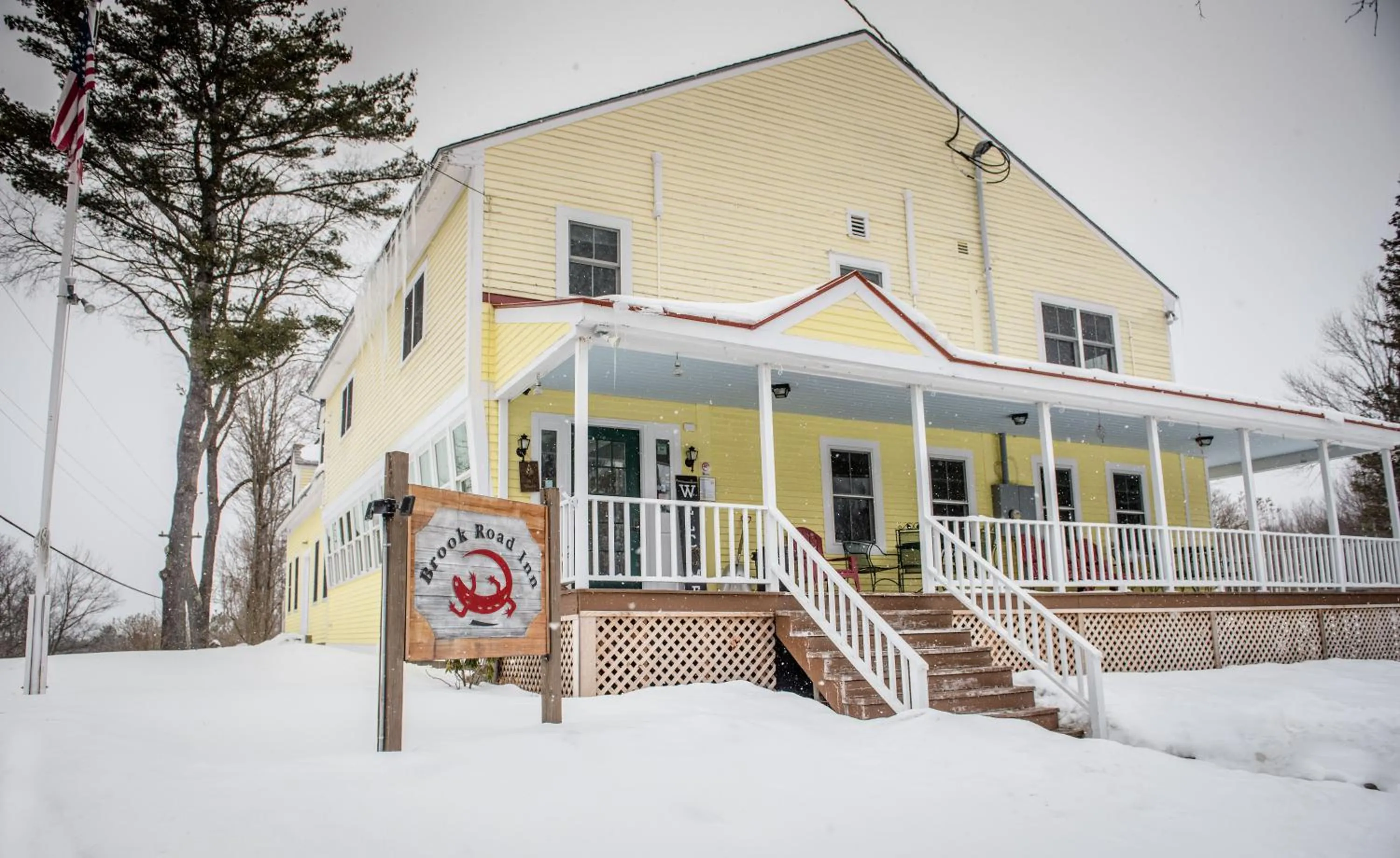 Property building in Brook Road Inn