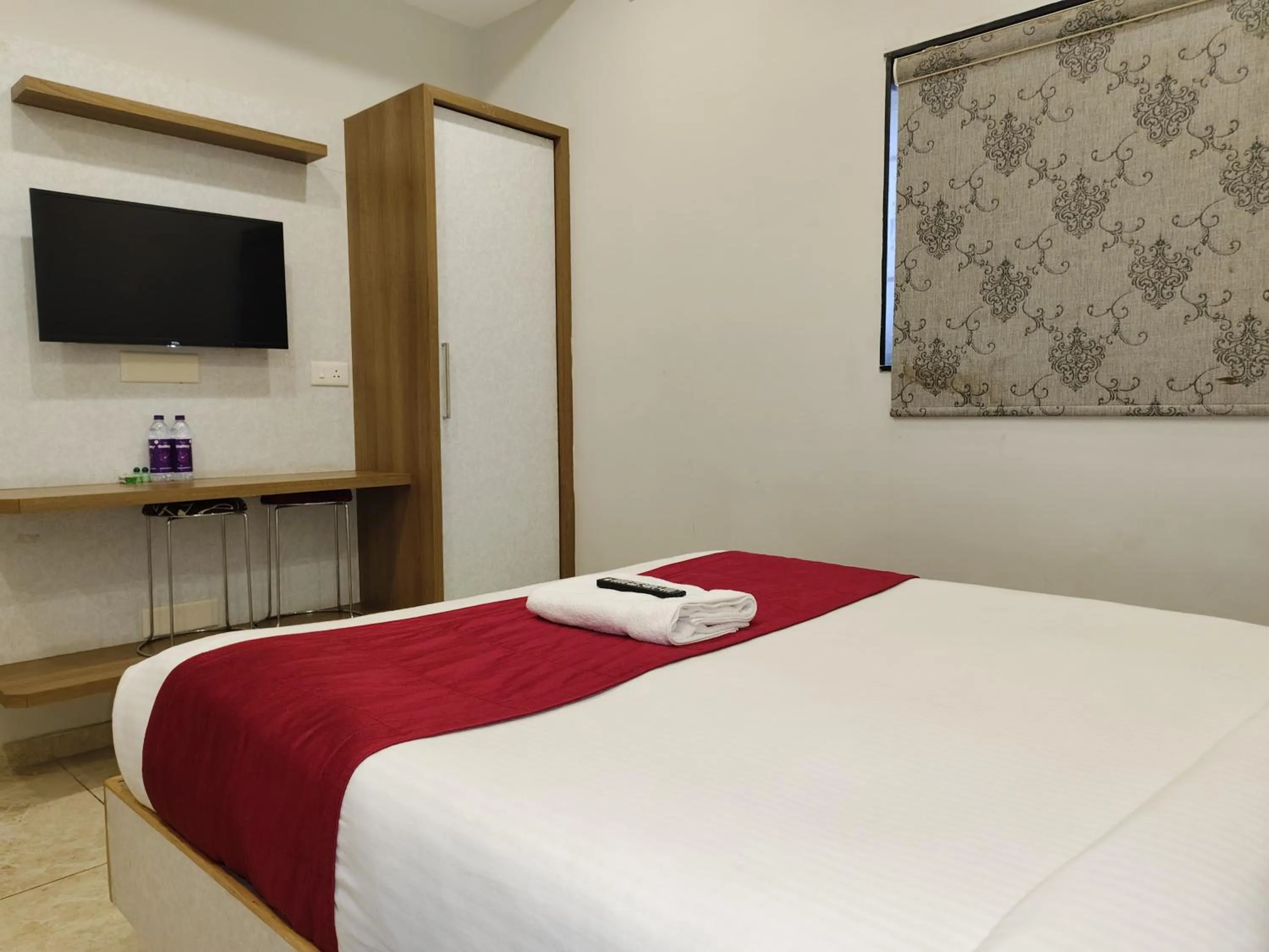 Bed in Classio Residency