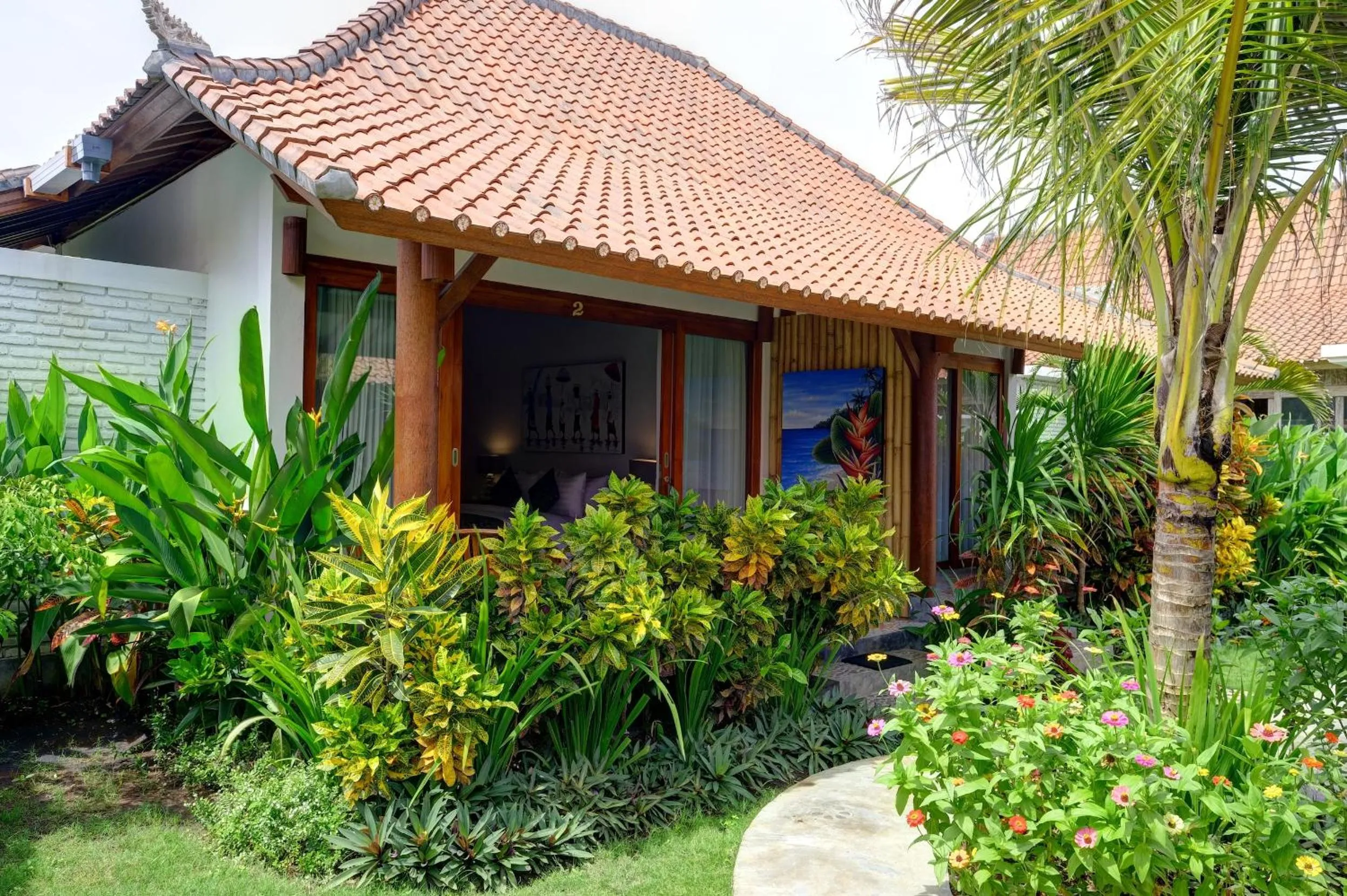 Property building in Wide Sands Beach Retreat